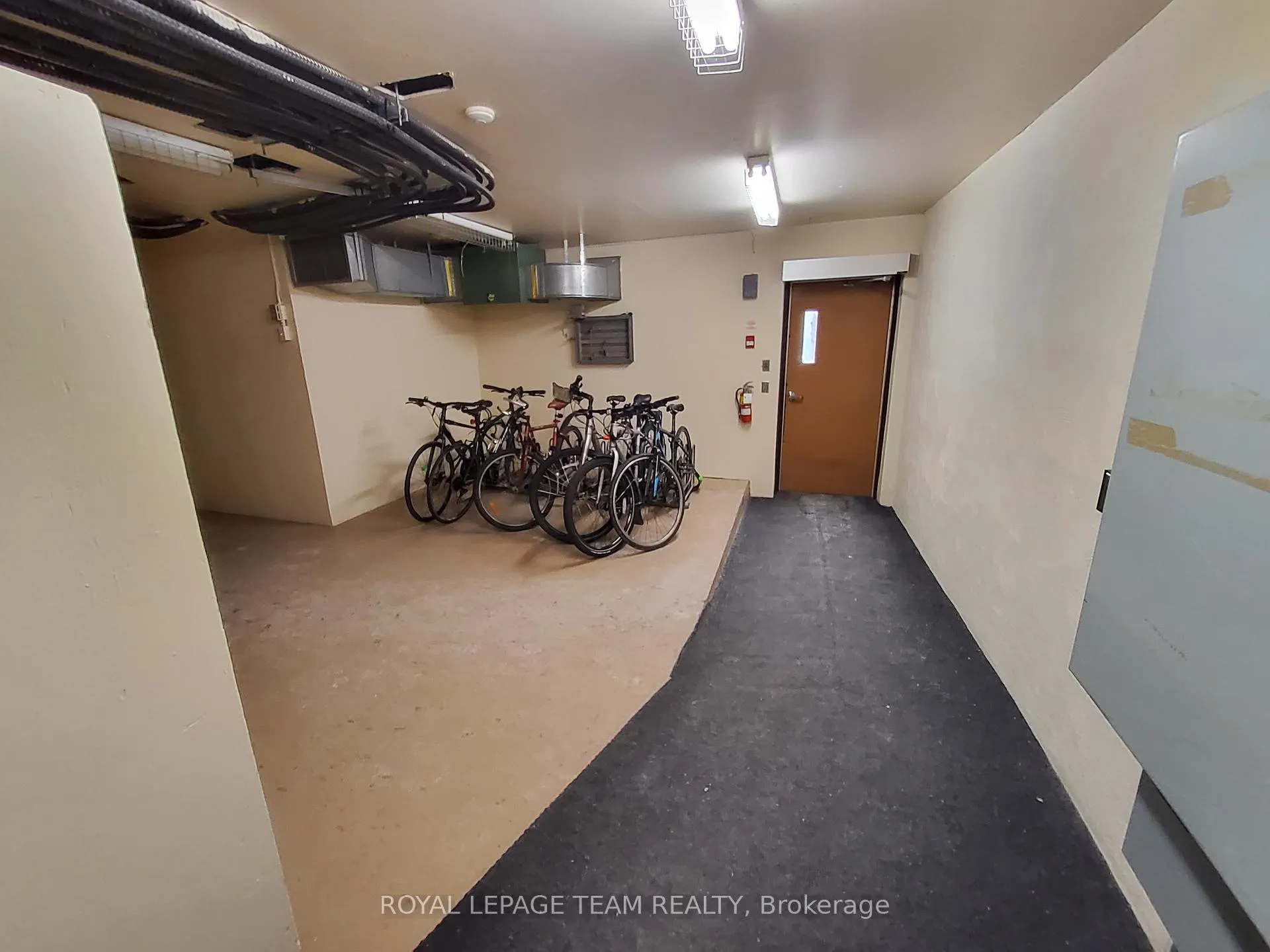 Photo 23 of Unit 304, 50 Burnside Avenue, Ottawa, Mechanicsville — HOMEH
