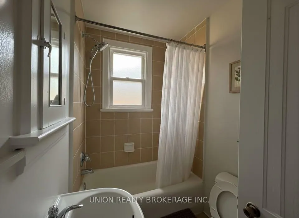 Photo 7 of Unit 19, 2393 Queen Street E, Toronto, The Beaches — HOMEH