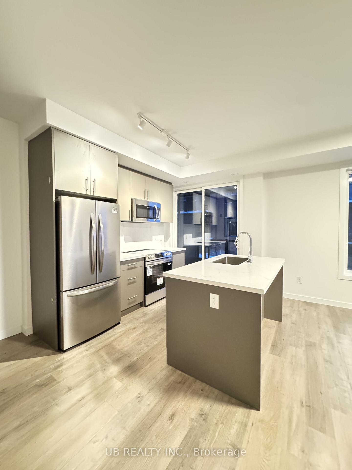 Photo 6 of Unit 31, 113 Marydale Avenue, Markham, Middlefield — HOMEH