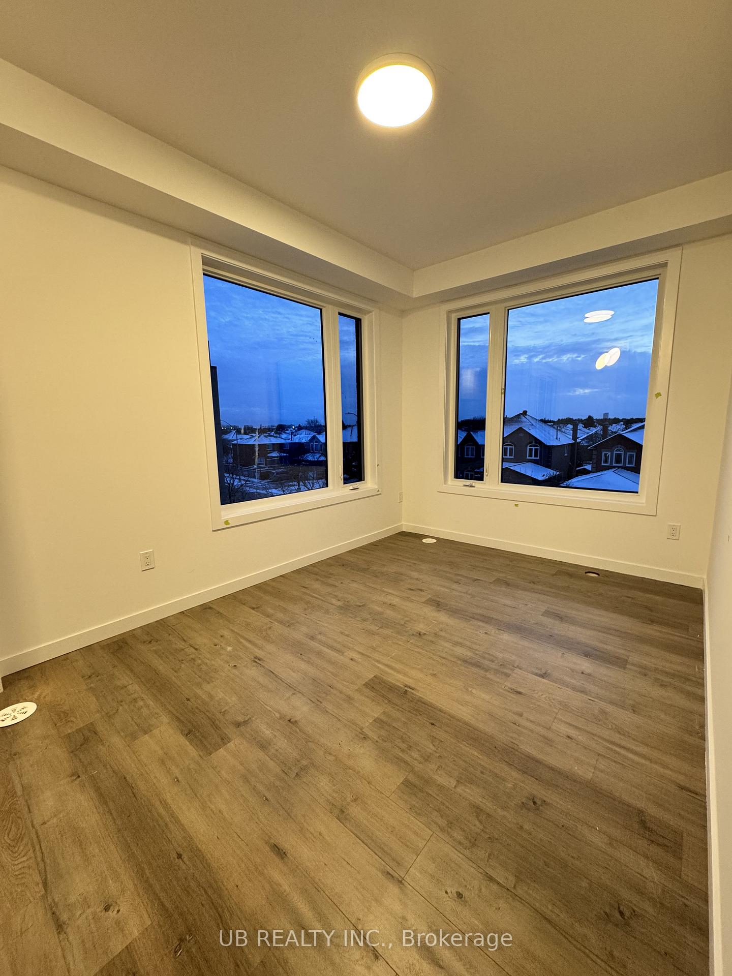Photo 9 of Unit 31, 113 Marydale Avenue, Markham, Middlefield — HOMEH