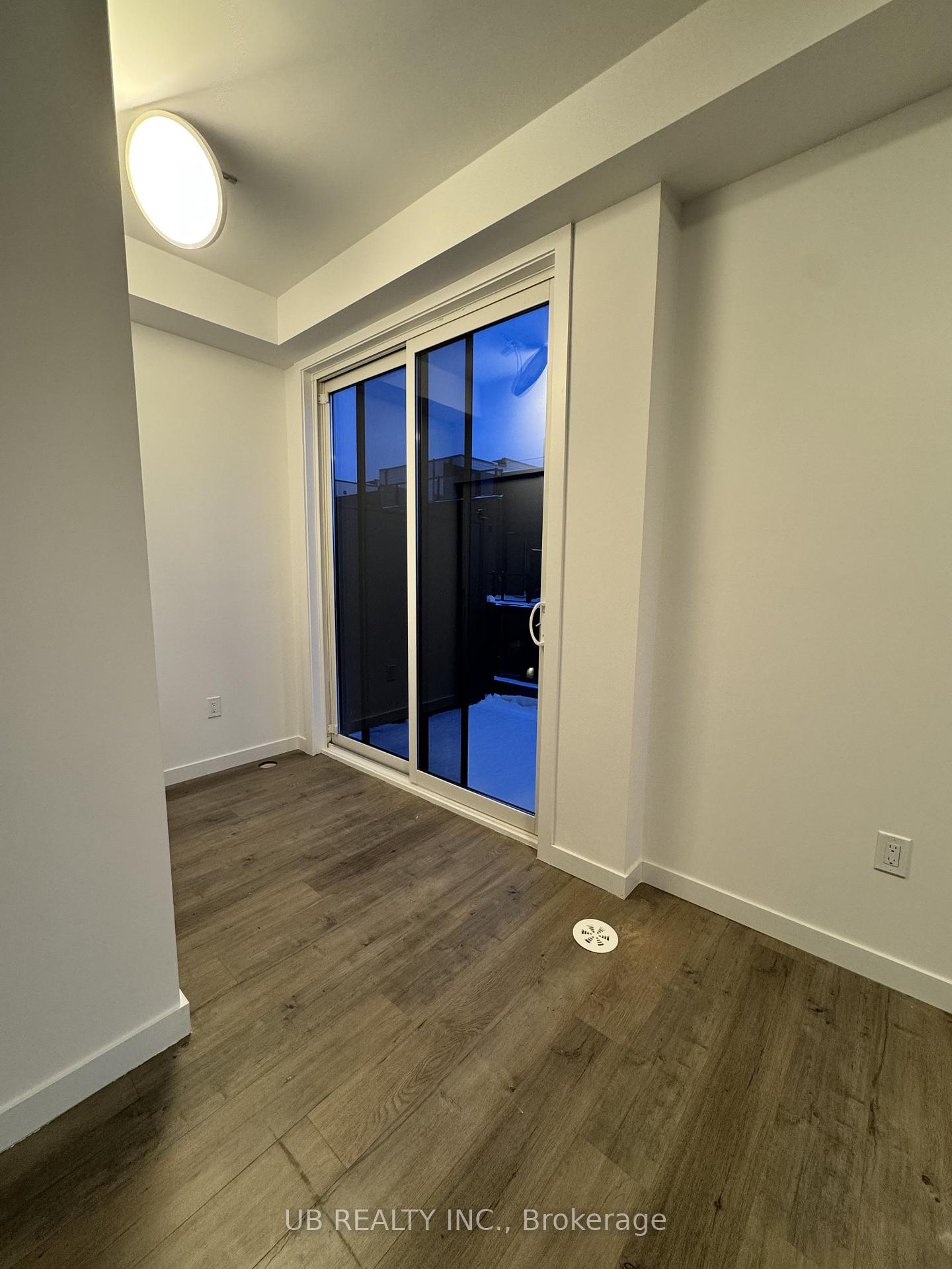 Photo 10 of Unit 31, 113 Marydale Avenue, Markham, Middlefield — HOMEH