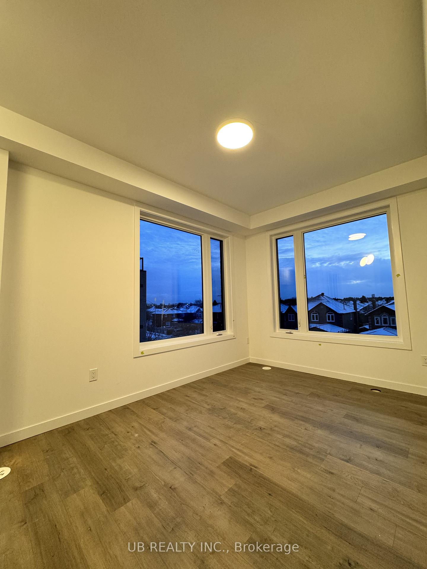 Photo 11 of Unit 31, 113 Marydale Avenue, Markham, Middlefield — HOMEH