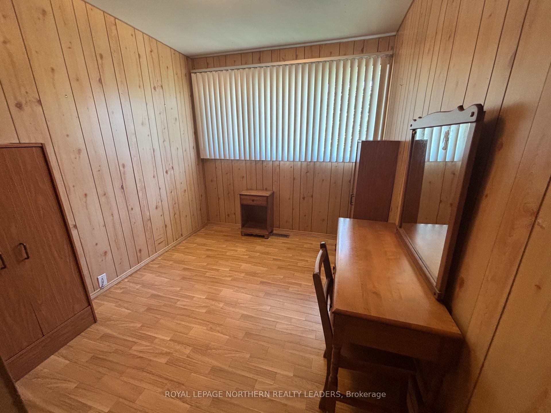 Photo 28 of 208 Second Avenue N, Cochrane — HOMEH