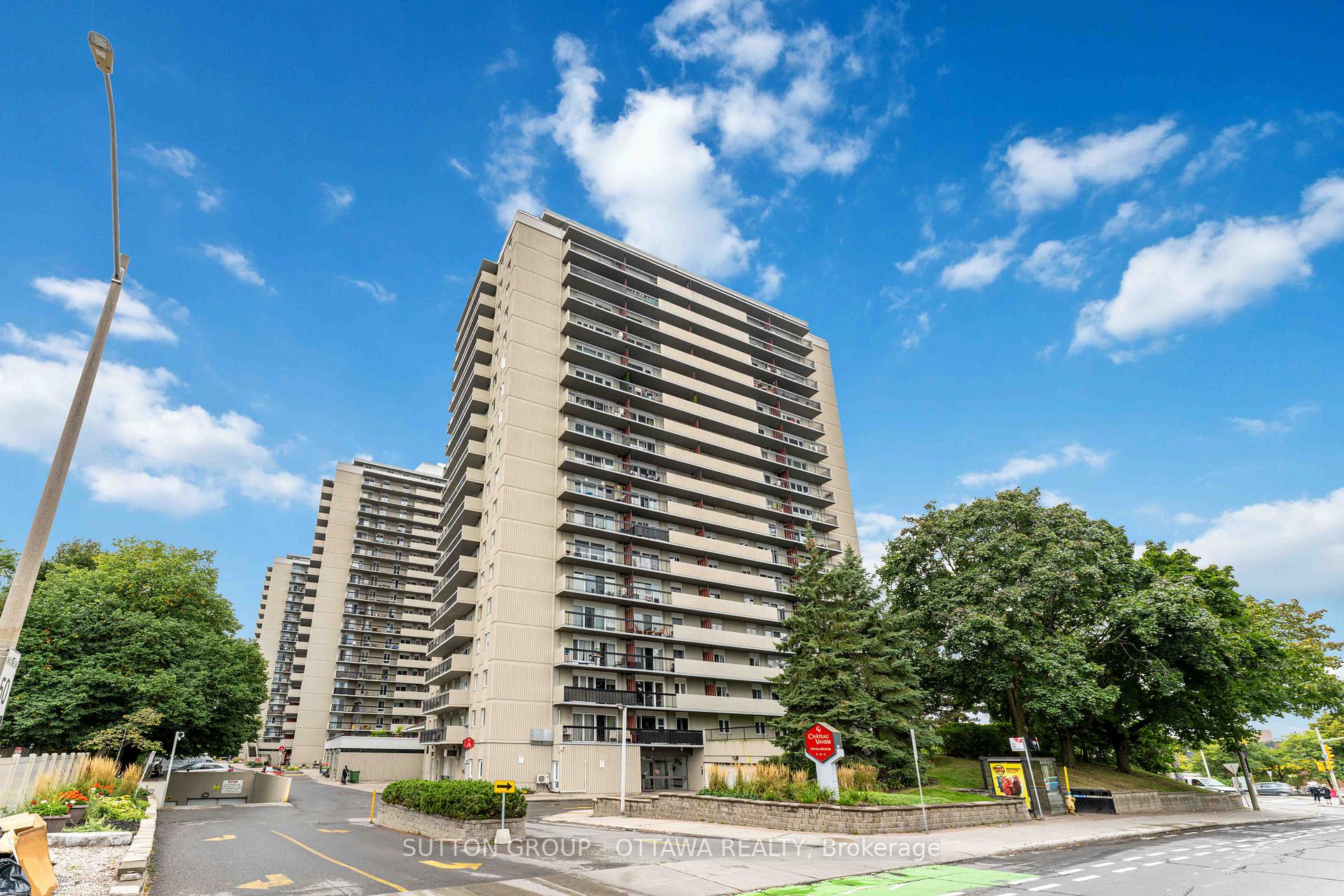 Photo 1 of Unit 1006, 158A McArthur Avenue, Ottawa, Vanier — HOMEH