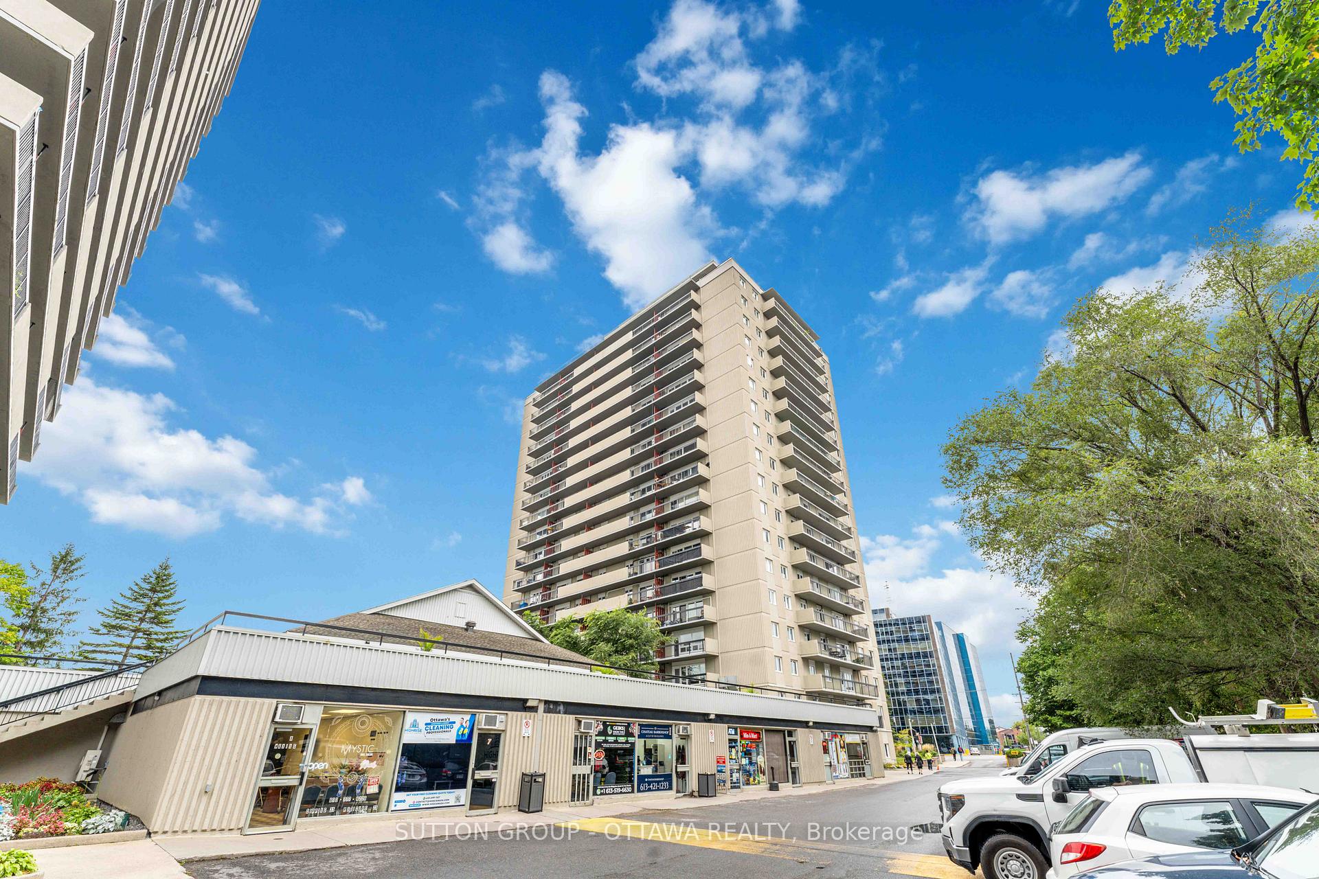 Photo 4 of Unit 1006, 158A McArthur Avenue, Ottawa, Vanier — HOMEH