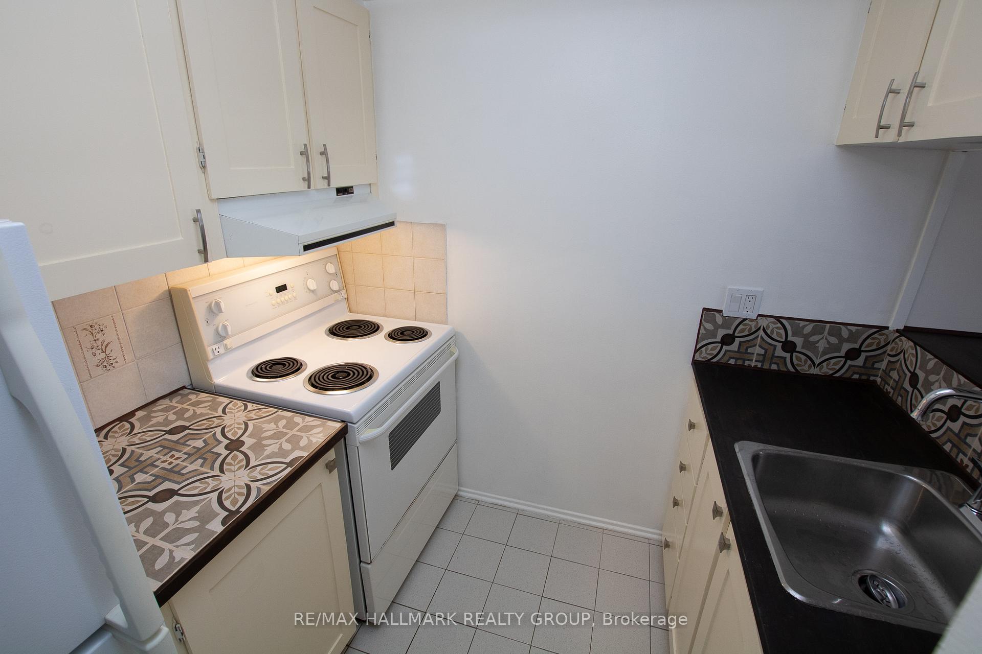 Photo 7 of Unit 210, 6376 Bilberry Drive, Ottawa, Orleans Wood — HOMEH