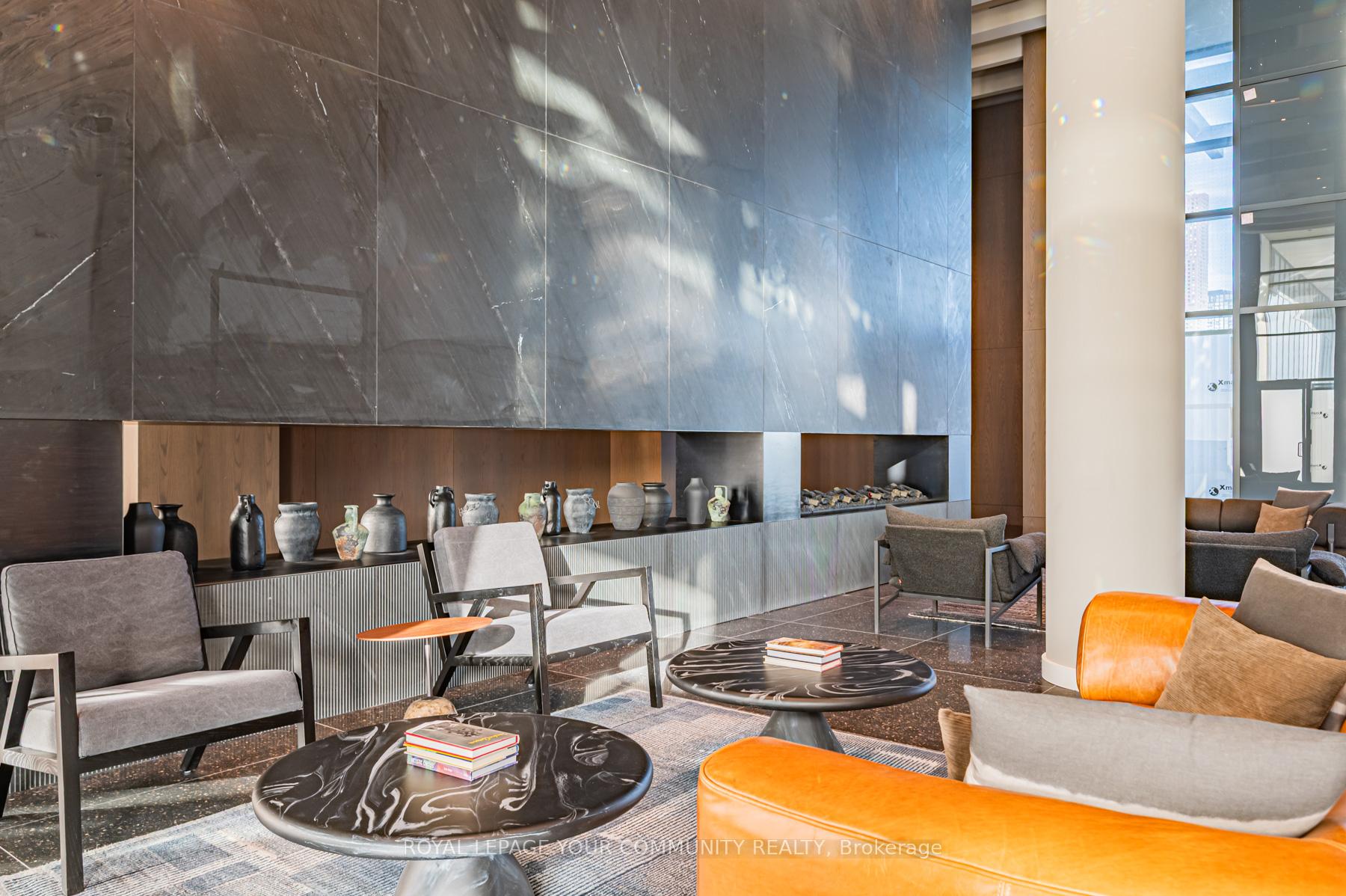 Photo 3 of Unit 2009, 8 Interchange Way, Vaughan, Vaughan Corporate Centre — HOMEH