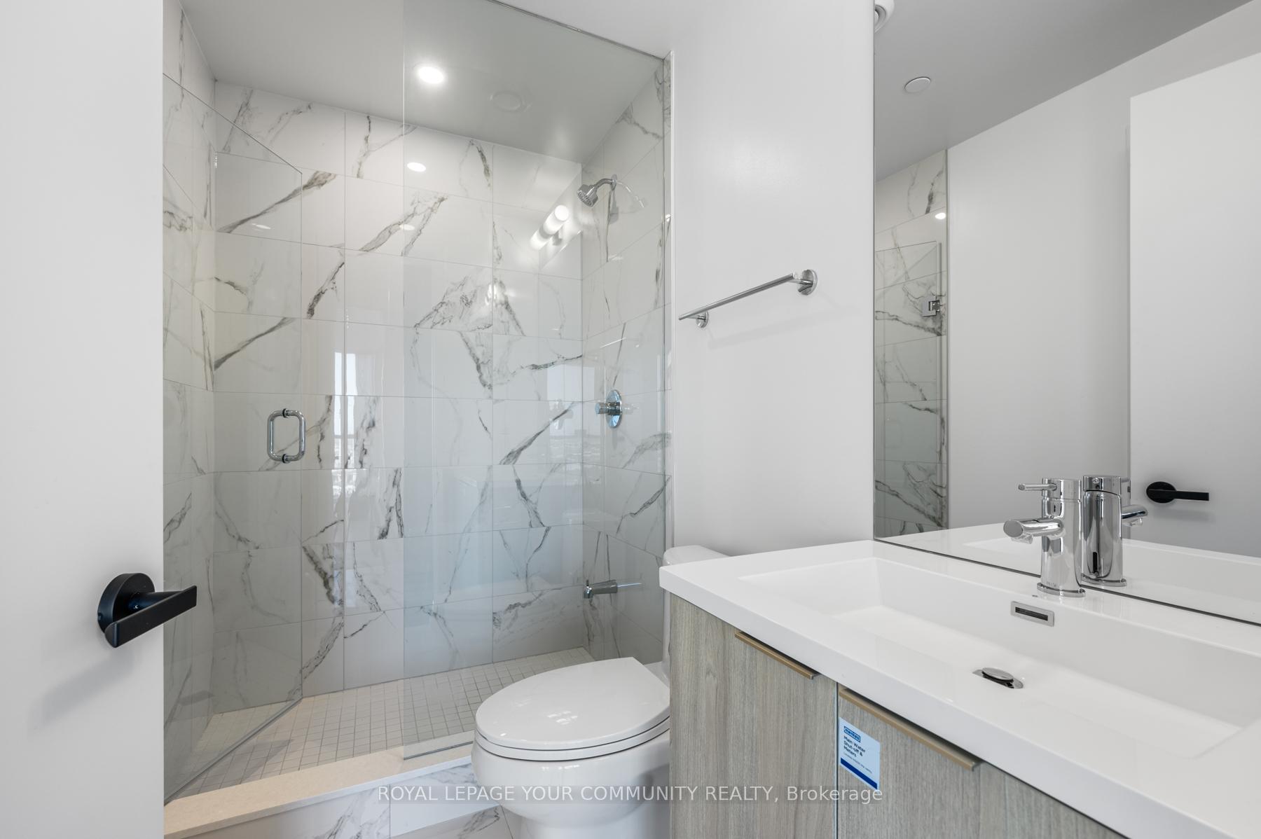 Photo 15 of Unit 2009, 8 Interchange Way, Vaughan, Vaughan Corporate Centre — HOMEH