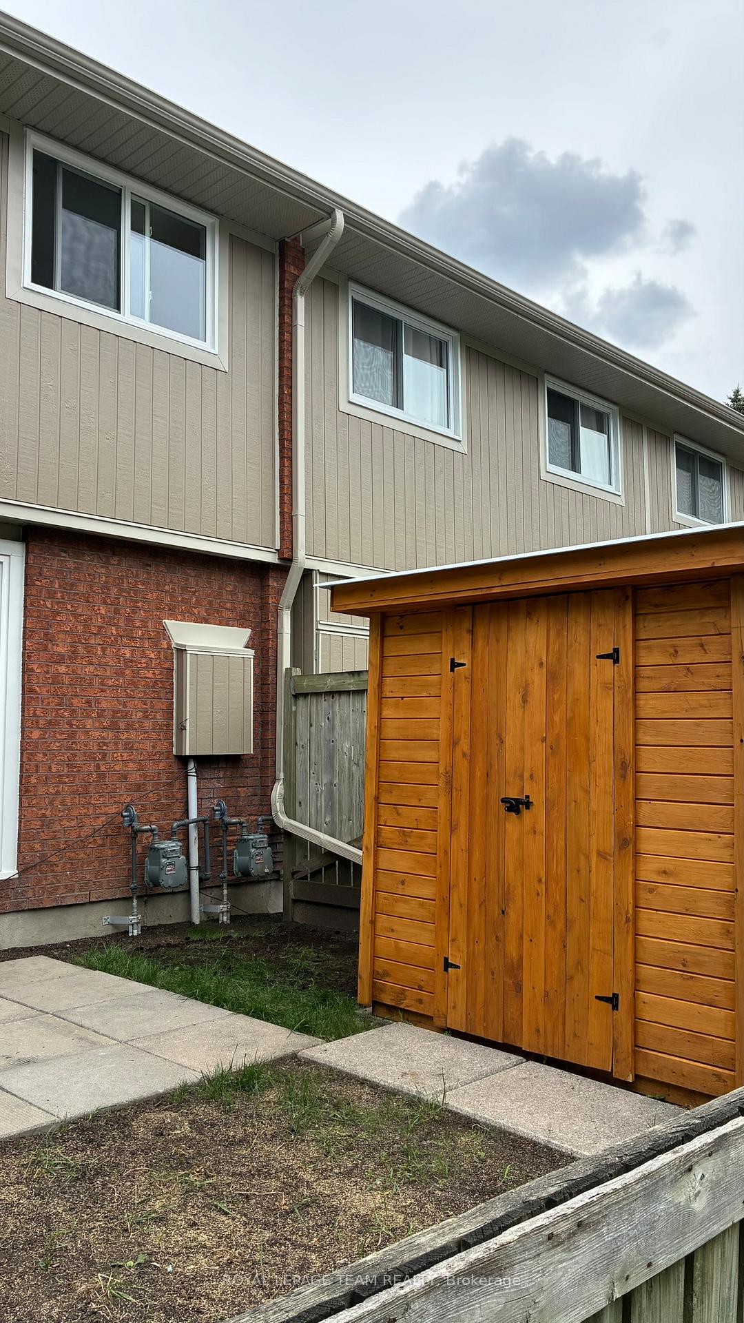 Photo 24 of Unit C, 445 Moodie Drive, Ottawa, Arbeatha Park — HOMEH