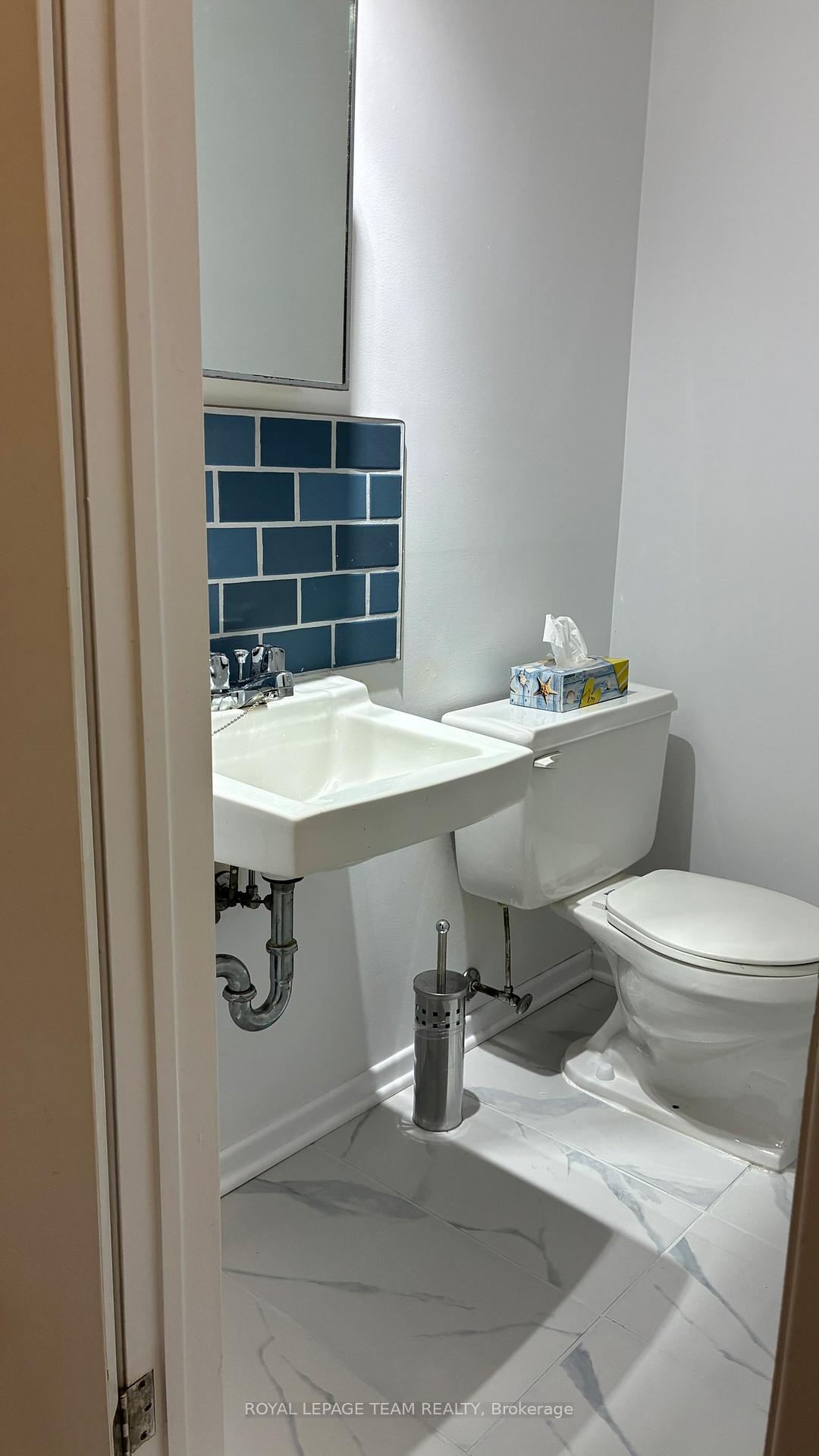 Photo 25 of Unit C, 445 Moodie Drive, Ottawa, Arbeatha Park — HOMEH