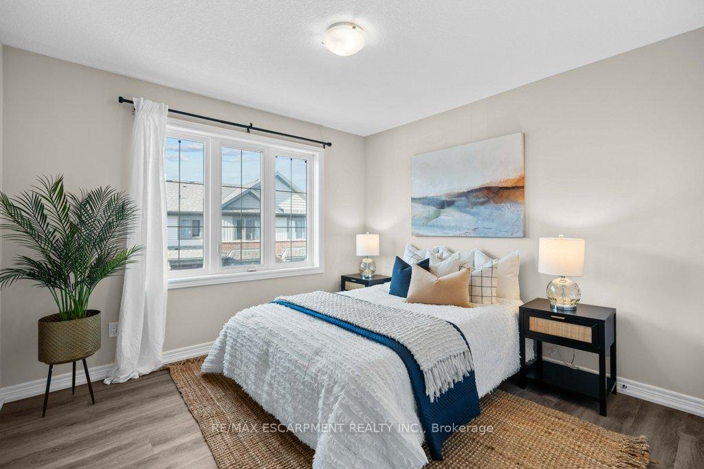 Photo 24 of 16 Ridgeside Lane, Hamilton, Waterdown — HOMEH