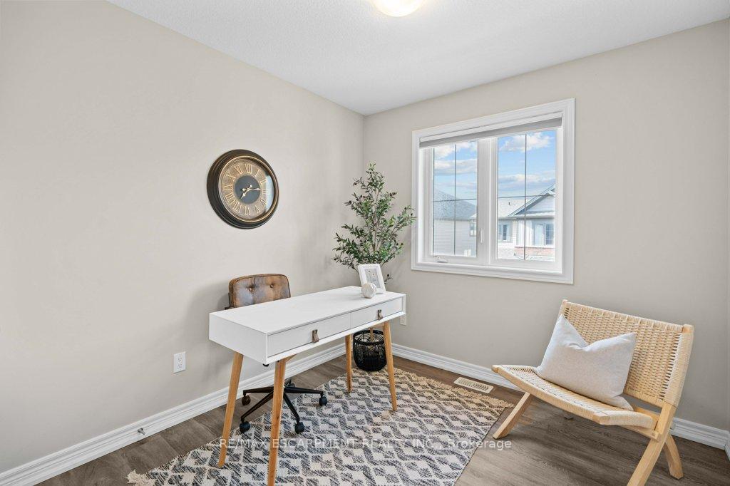Photo 26 of 16 Ridgeside Lane, Hamilton, Waterdown — HOMEH