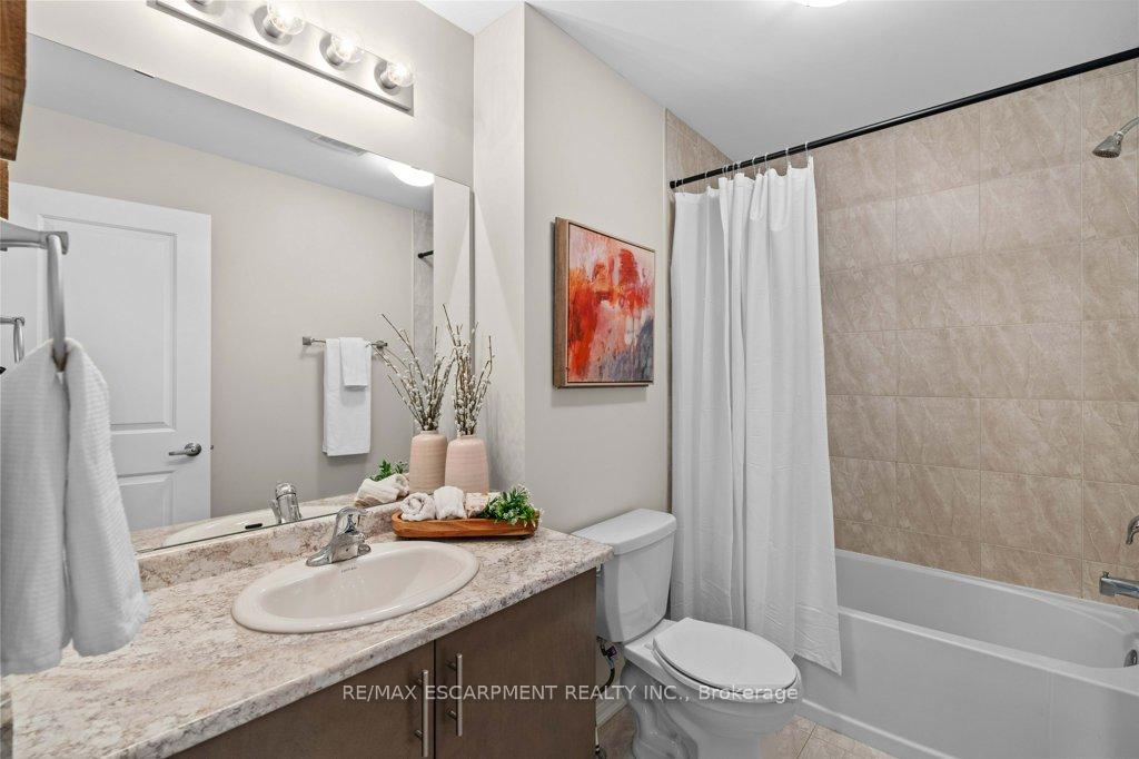 Photo 30 of 16 Ridgeside Lane, Hamilton, Waterdown — HOMEH