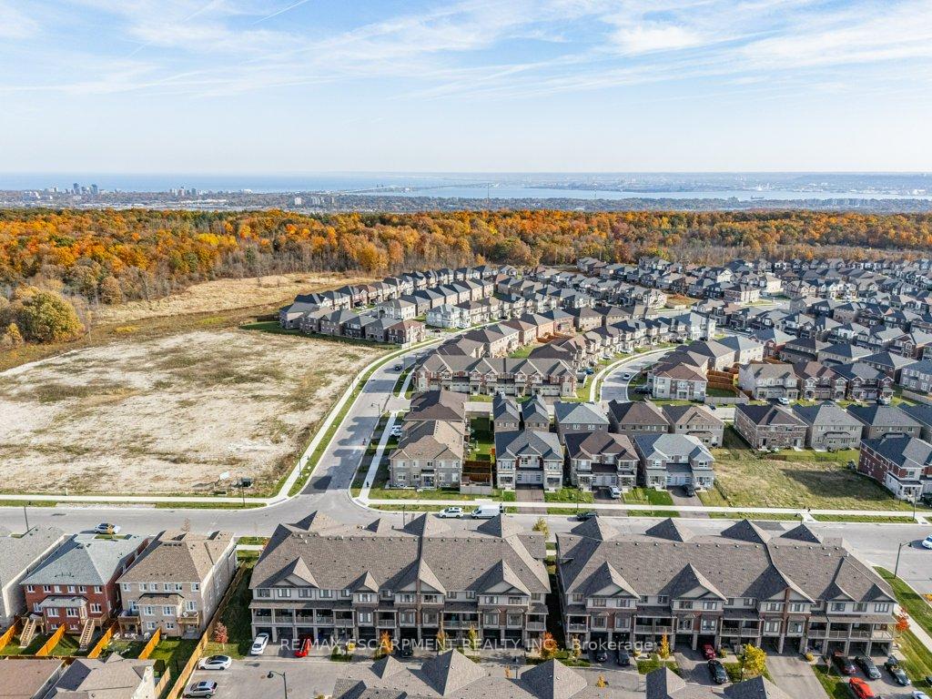 Photo 36 of 16 Ridgeside Lane, Hamilton, Waterdown — HOMEH