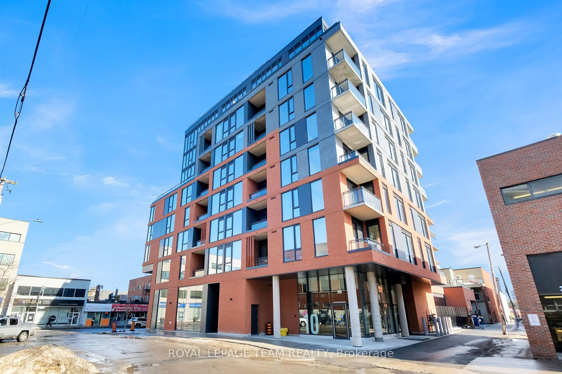 Front of Unit 415, 10 James Street