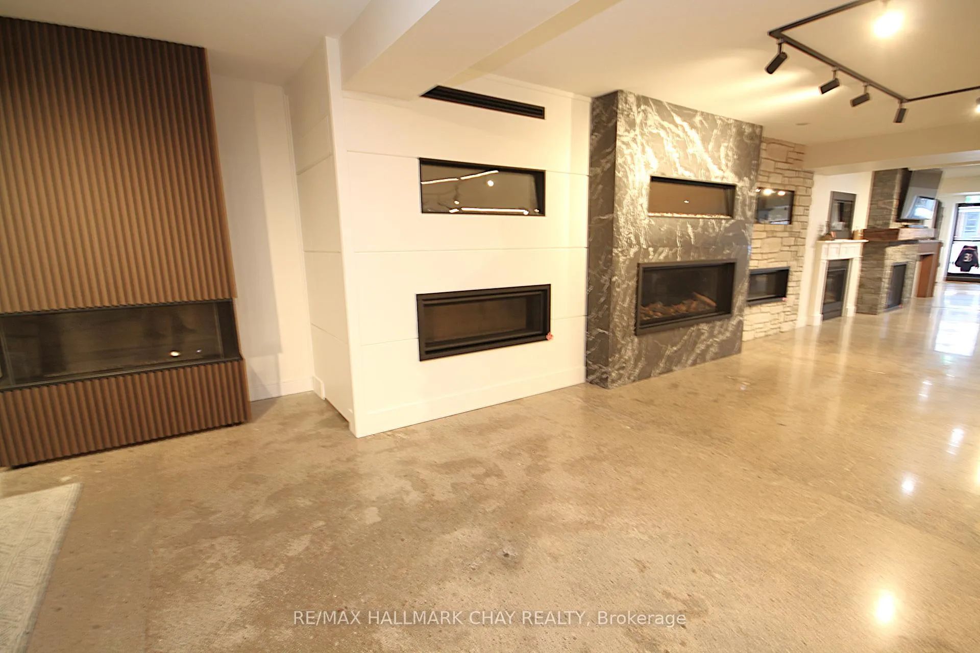 Photo 10 of 58 Queen St Street W, Springwater, Elmvale — HOMEH