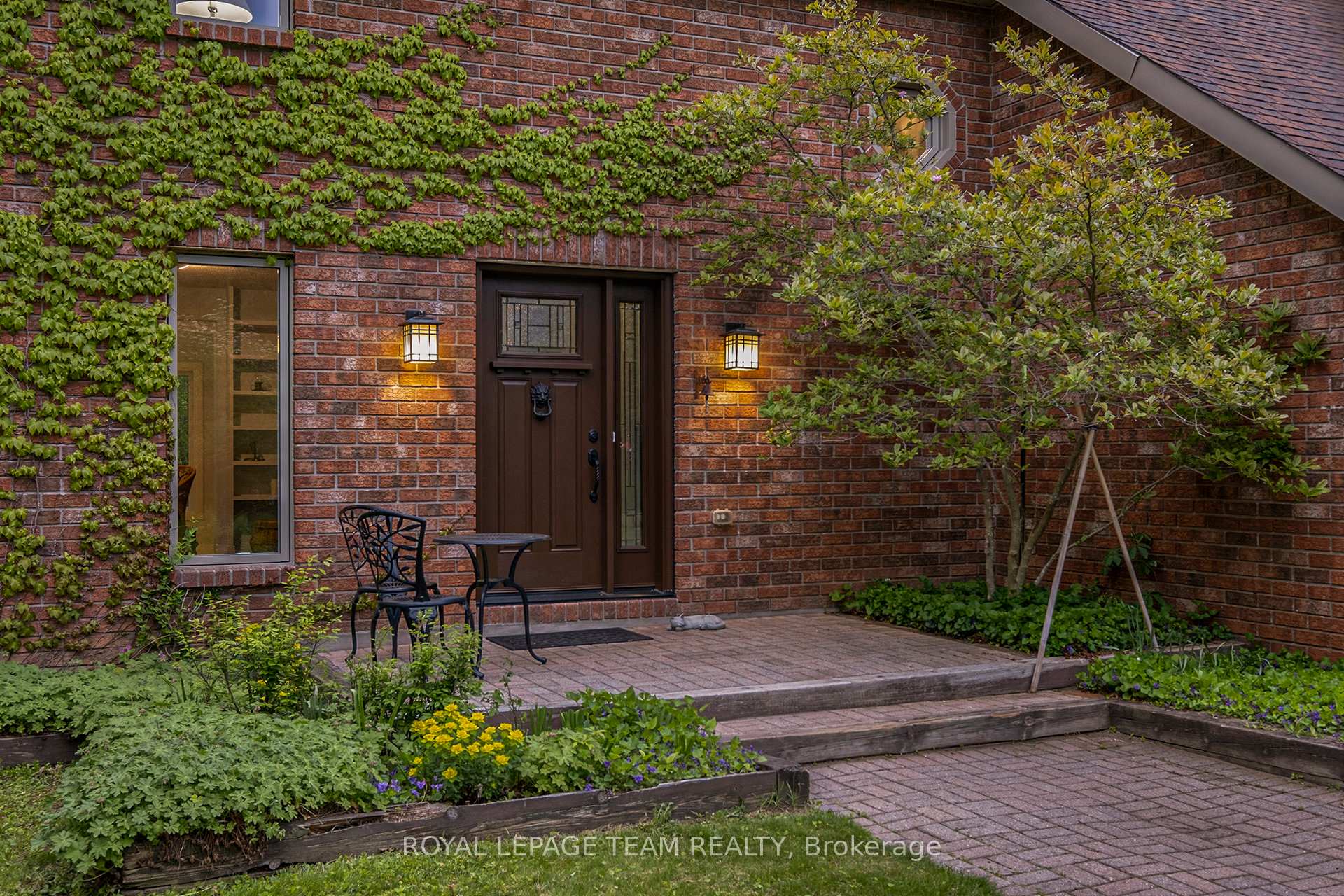 Photo 6 of 2259 Fitzroy Street, Ottawa, Fitzroy — HOMEH
