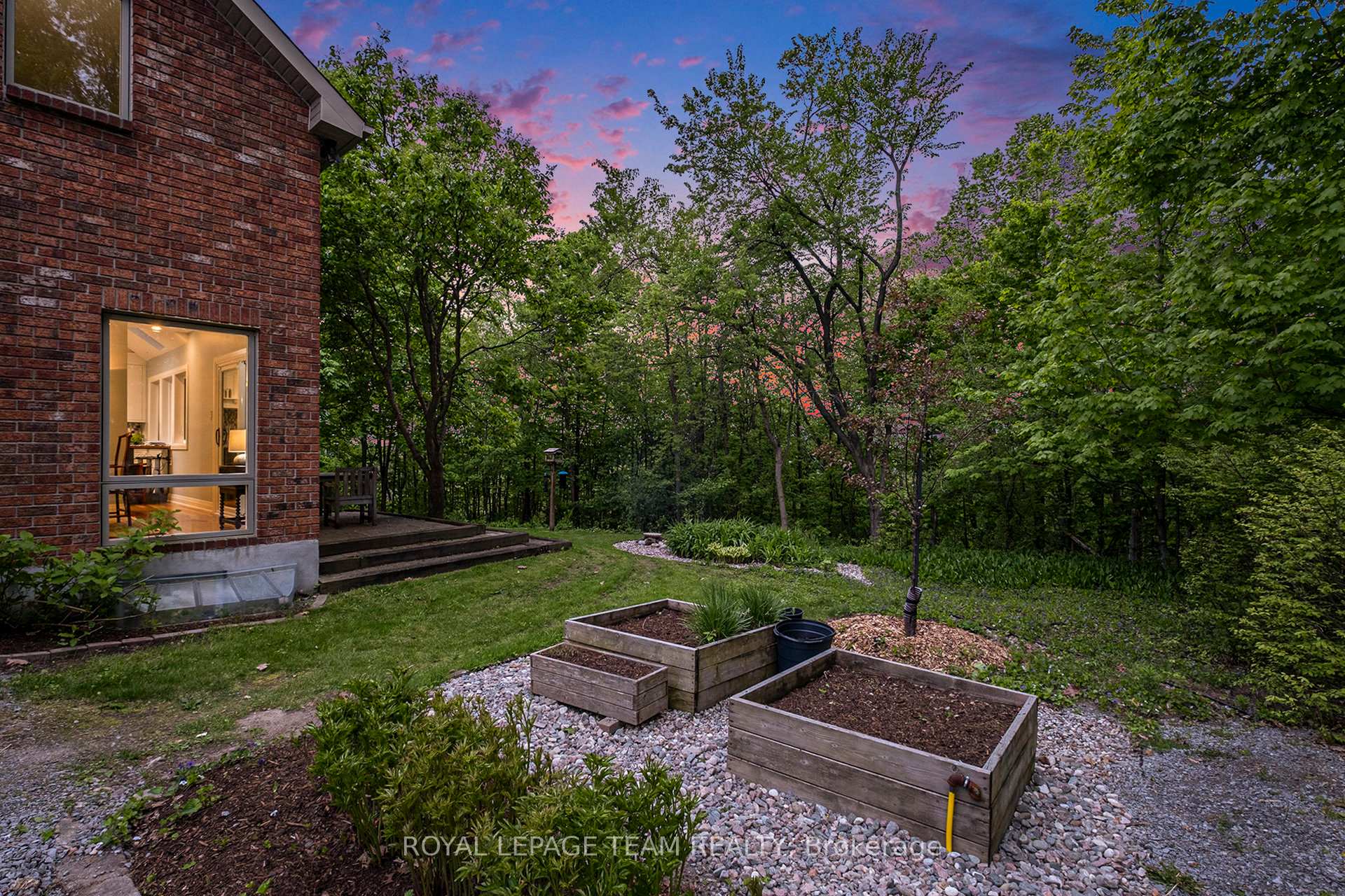 Photo 35 of 2259 Fitzroy Street, Ottawa, Fitzroy — HOMEH