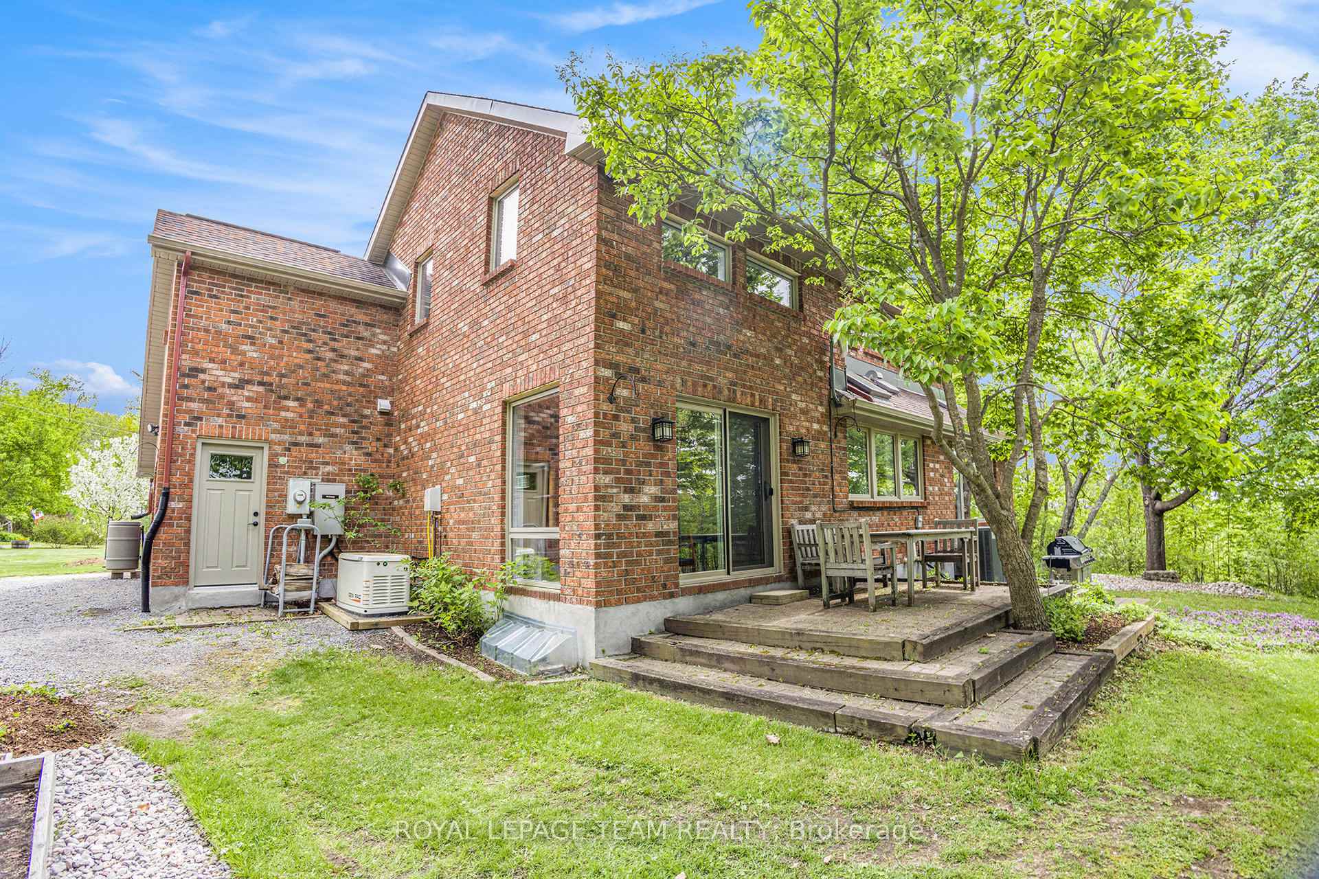 Photo 41 of 2259 Fitzroy Street, Ottawa, Fitzroy — HOMEH