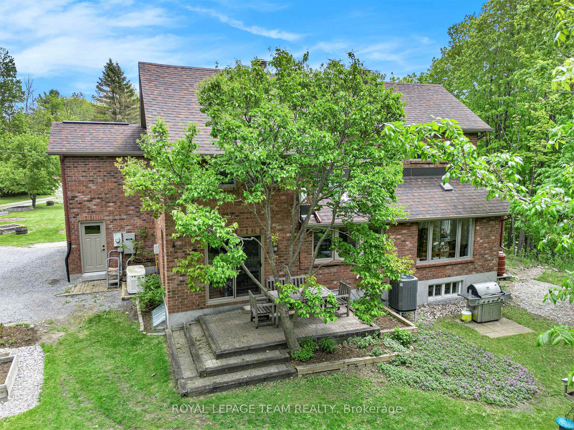 Photo 45 of 2259 Fitzroy Street, Ottawa, Fitzroy — HOMEH