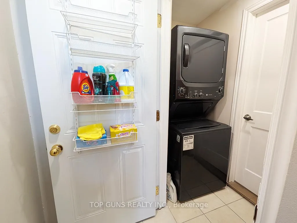 Photo 19 of Unit Upper Level, 55 Agincourt Road, Vaughan, West Woodbridge — HOMEH
