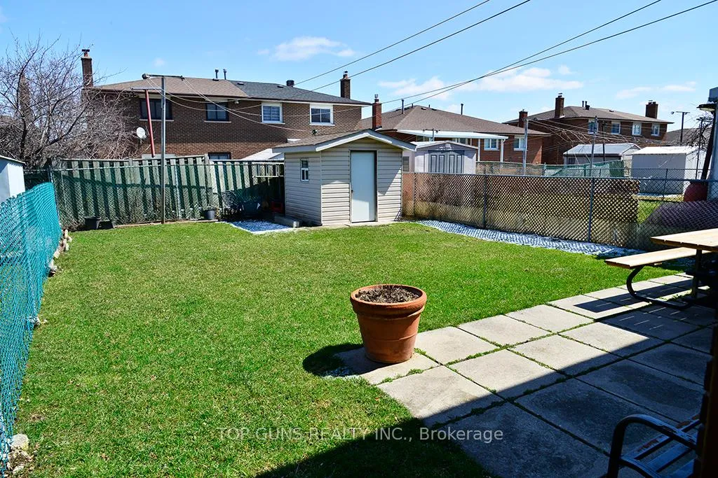 Photo 22 of Unit Upper Level, 55 Agincourt Road, Vaughan, West Woodbridge — HOMEH