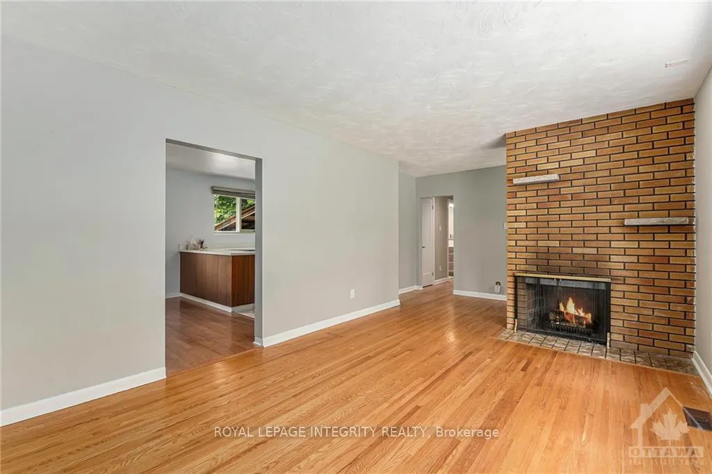 Photo 5 of 2305 Ryan Drive, Ottawa, Queensway Terrace South/Ridgeview — HOMEH