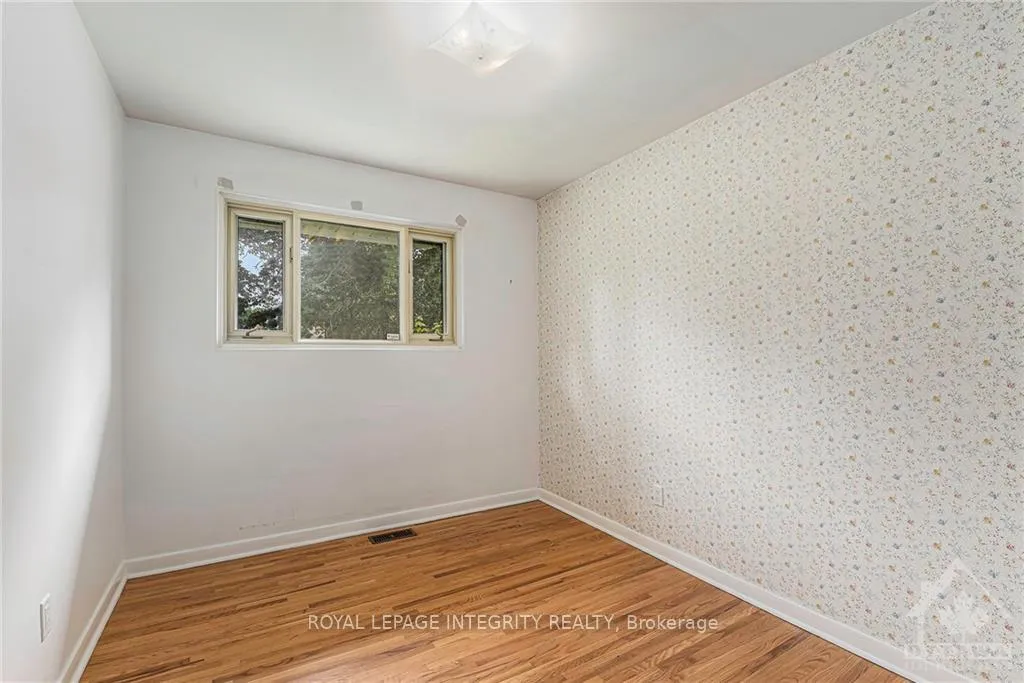 Photo 11 of 2305 Ryan Drive, Ottawa, Queensway Terrace South/Ridgeview — HOMEH
