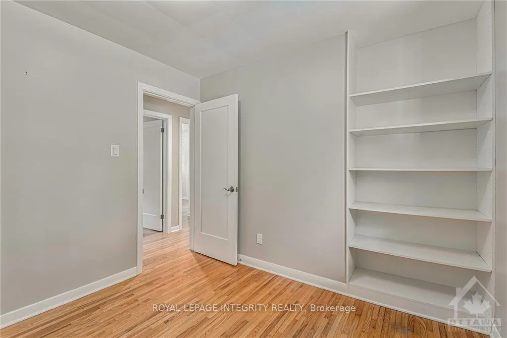 Photo 13 of 2305 Ryan Drive, Ottawa, Queensway Terrace South/Ridgeview — HOMEH