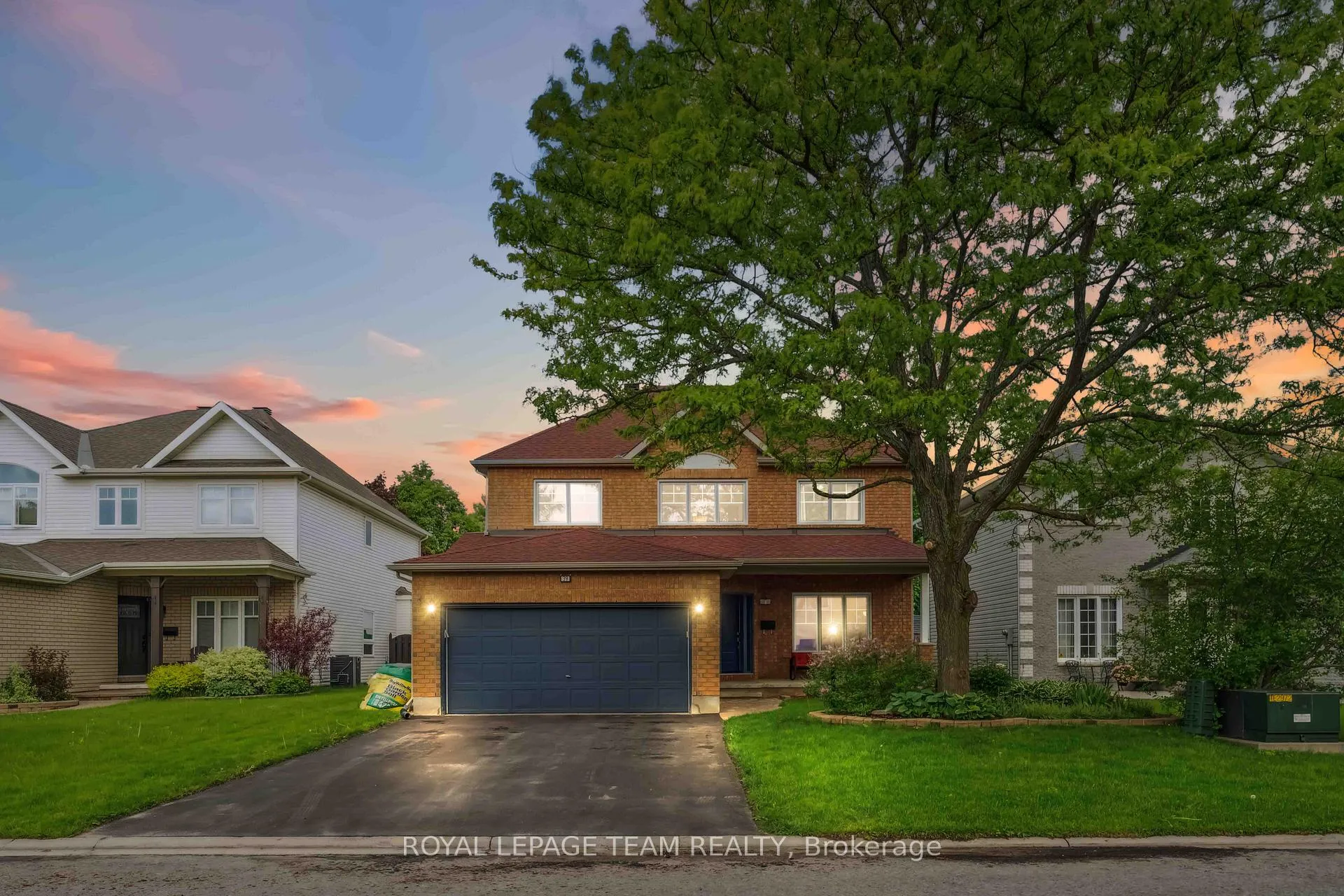 Photo 3 of 39 Vermont Avenue, Ottawa, Barrhaven East — HOMEH