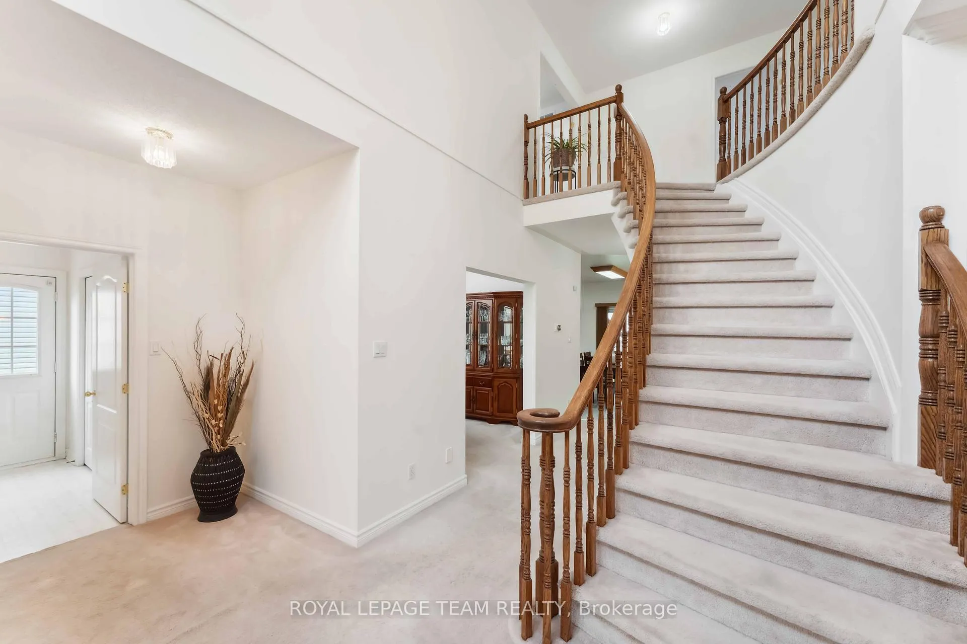 Photo 10 of 39 Vermont Avenue, Ottawa, Barrhaven East — HOMEH
