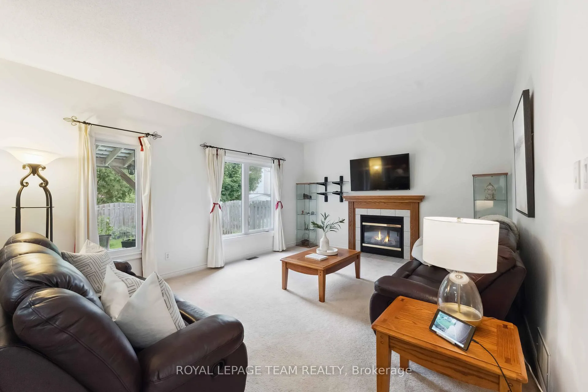 Photo 11 of 39 Vermont Avenue, Ottawa, Barrhaven East — HOMEH
