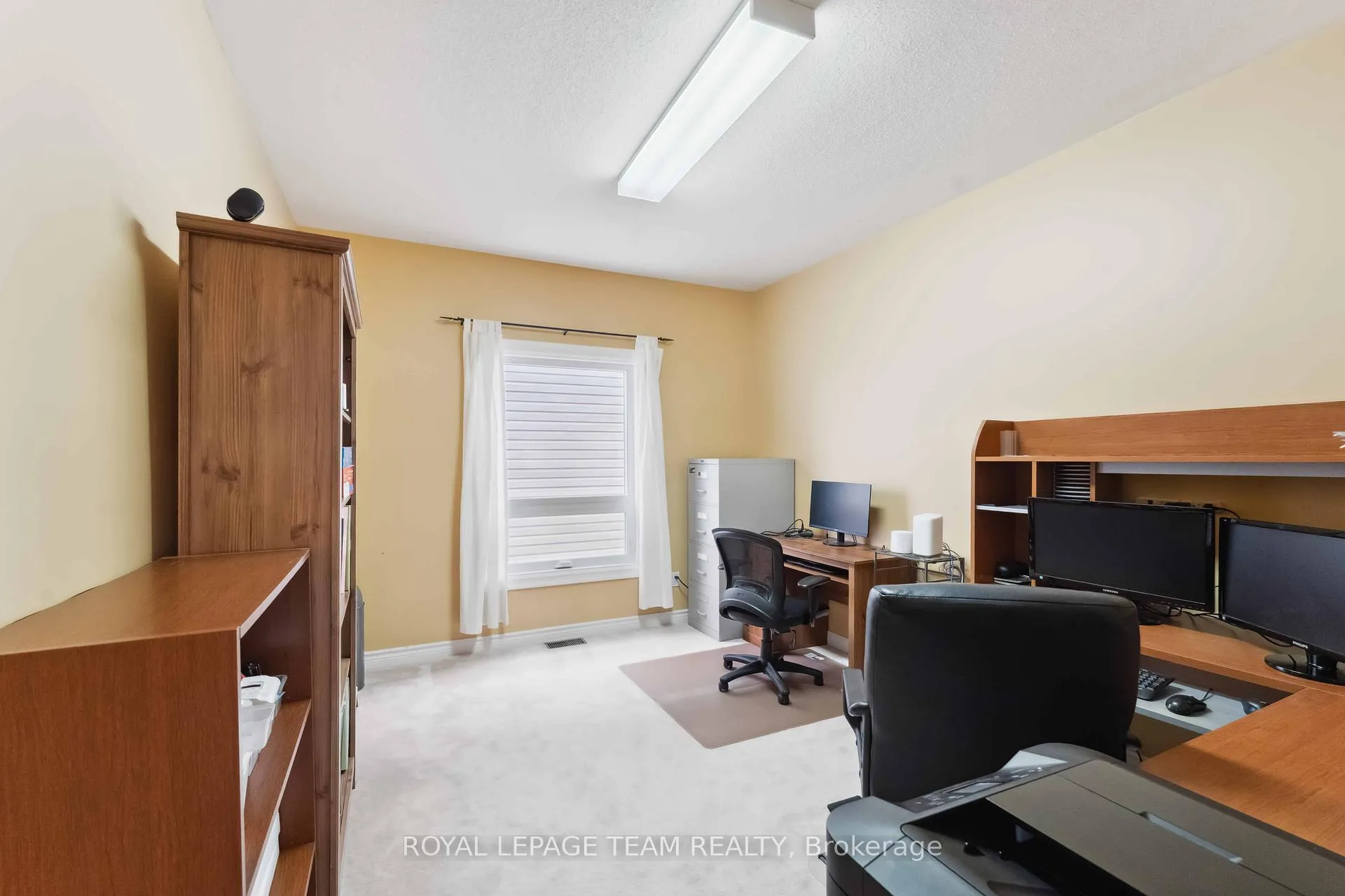 Photo 21 of 39 Vermont Avenue, Ottawa, Barrhaven East — HOMEH
