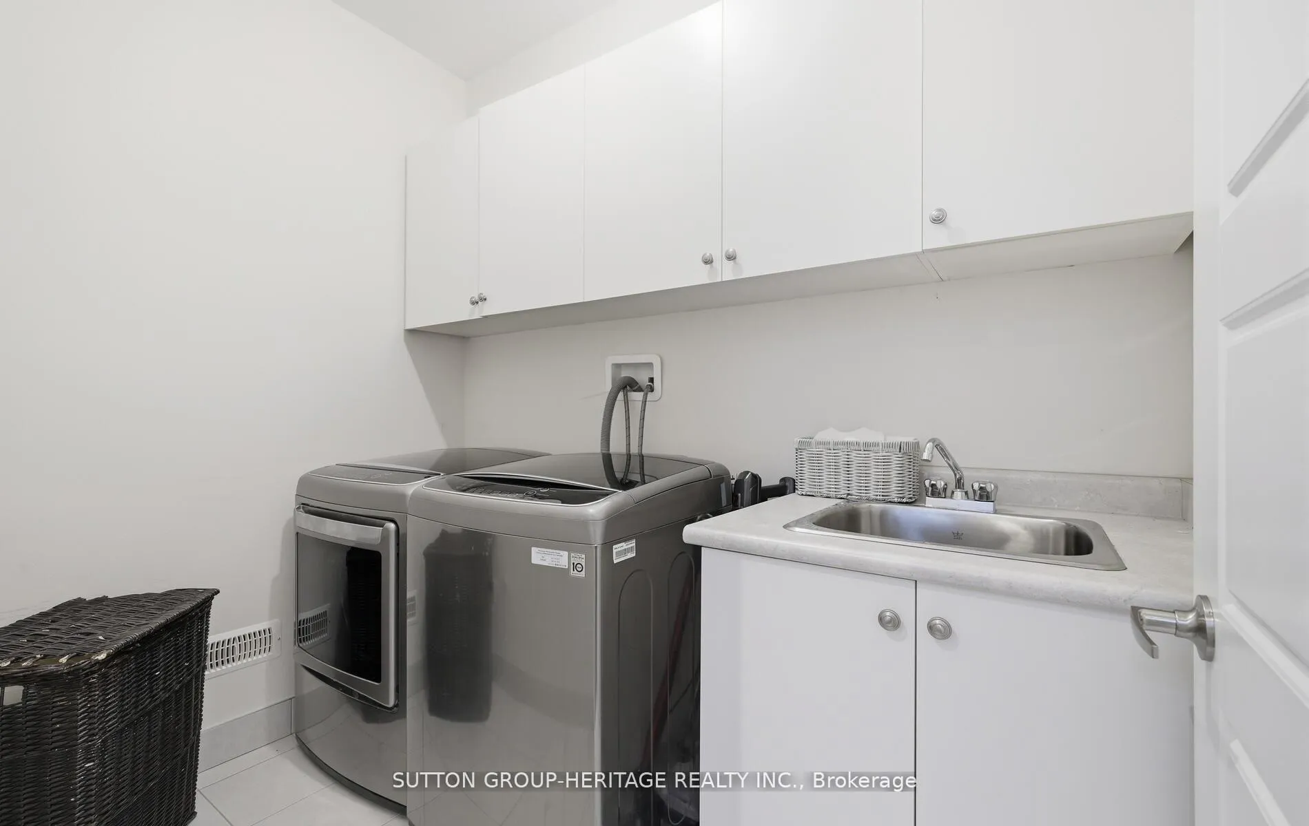 Photo 37 of 522 Cliffview Road, Pickering, West Shore — HOMEH