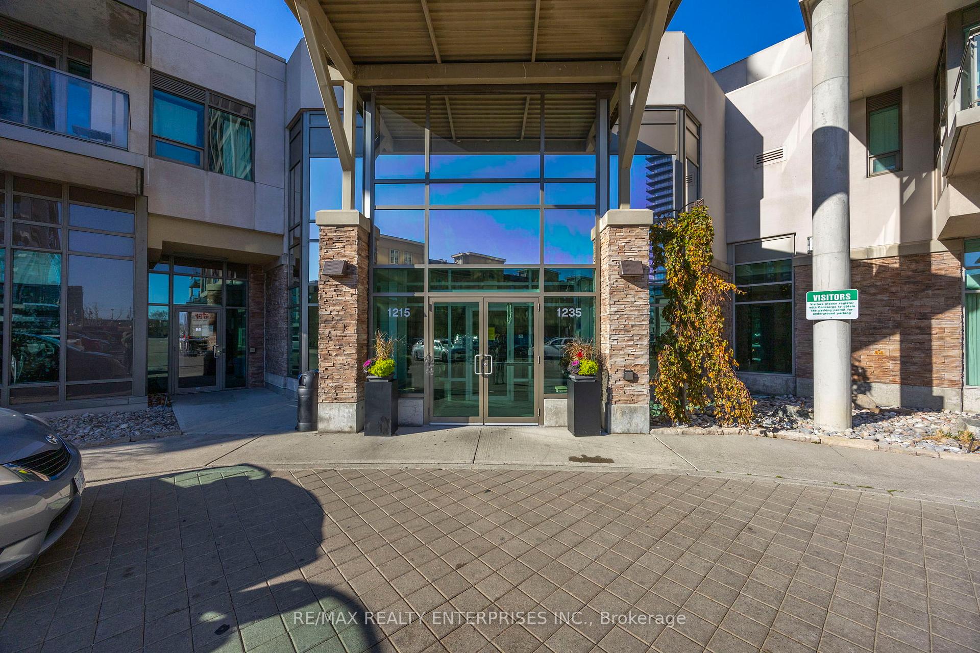 Photo 2 of Unit 1508, 1215 Bayly Street, Pickering, Bay Ridges — HOMEH
