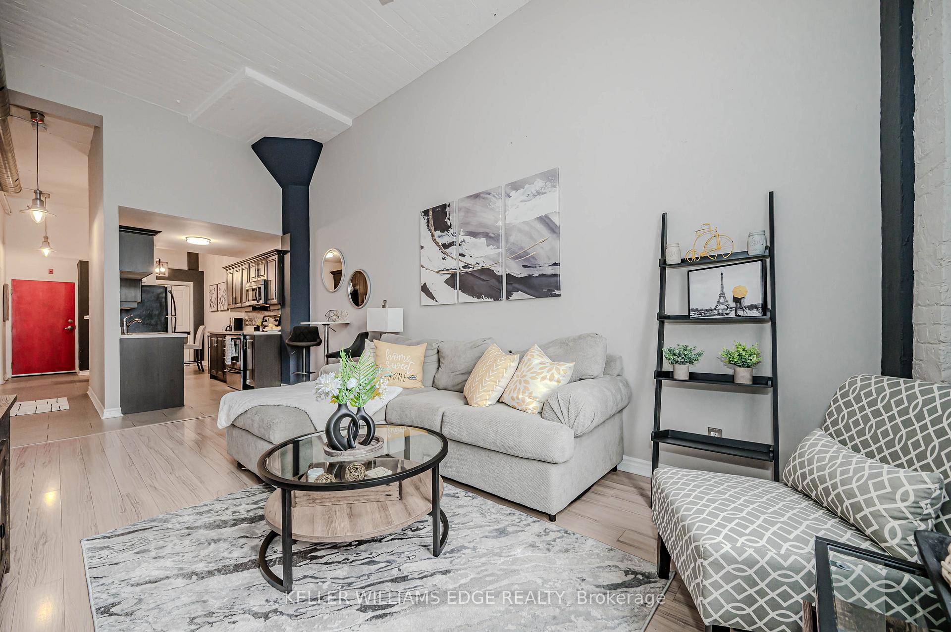 Photo 1 of Unit 206, 80 King William Street, Hamilton, Beasley — HOMEH