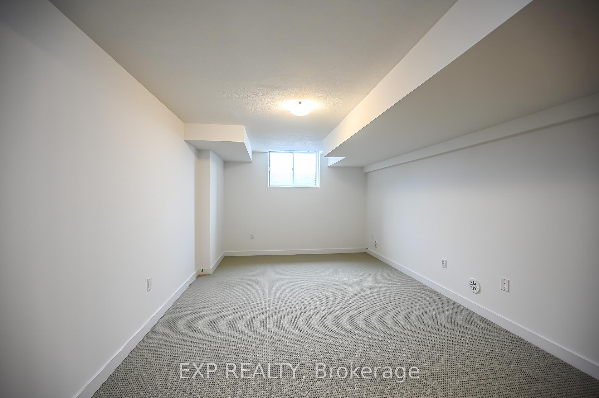 Photo 14 of Unit 35, 590 North Service Road, Hamilton, Lakeshore — HOMEH