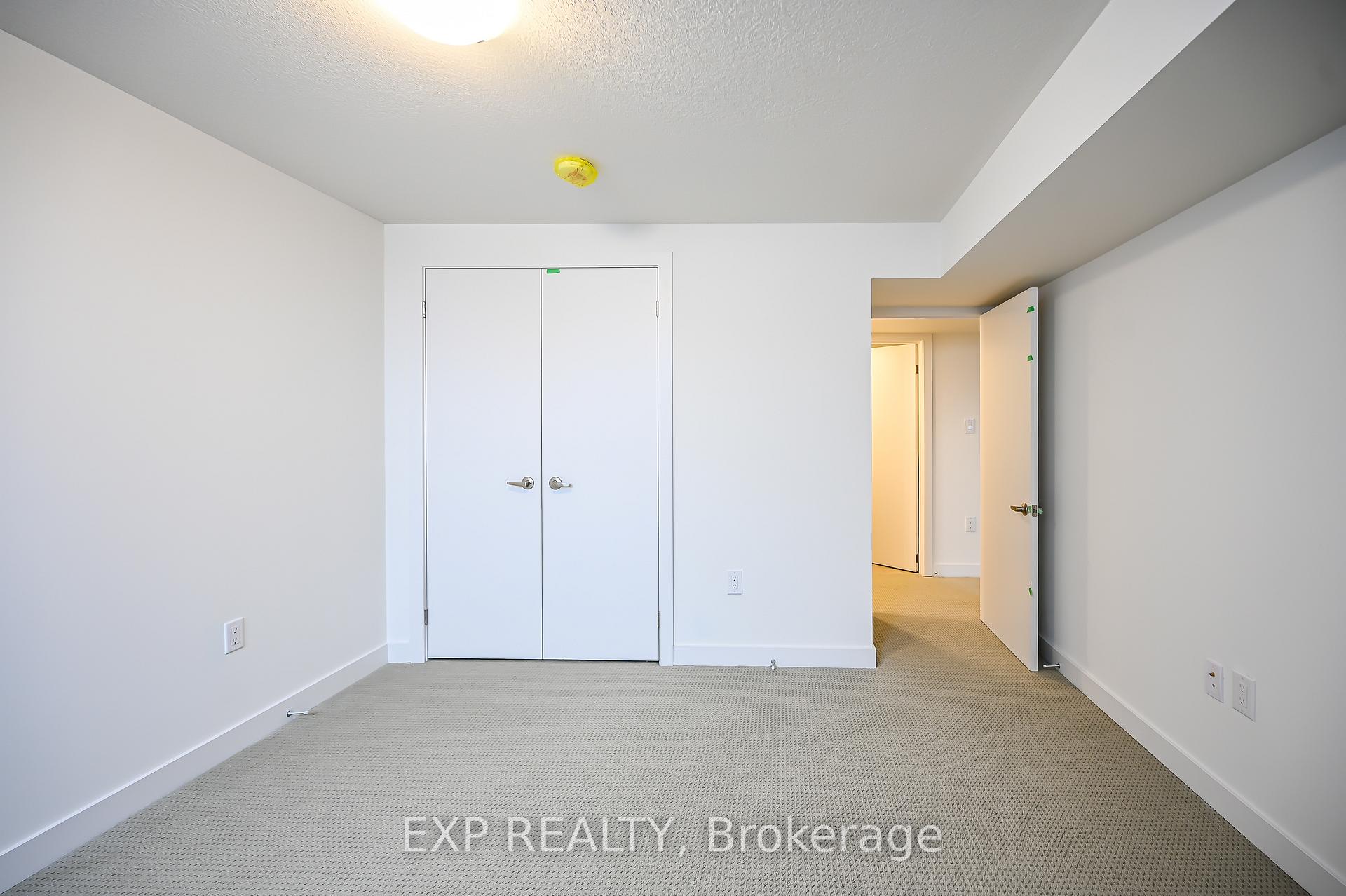 Photo 17 of Unit 35, 590 North Service Road, Hamilton, Lakeshore — HOMEH