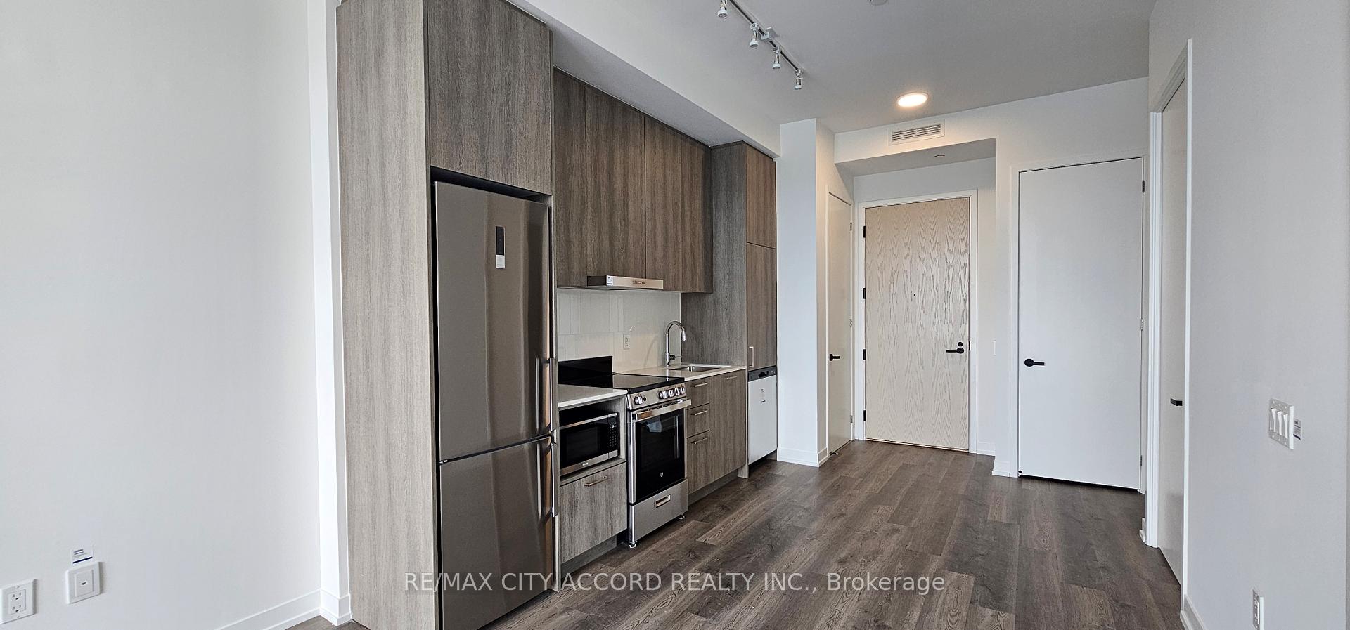 Photo 5 of Unit 101, 195 Commerce Street, Vaughan, Vaughan Corporate Centre — HOMEH