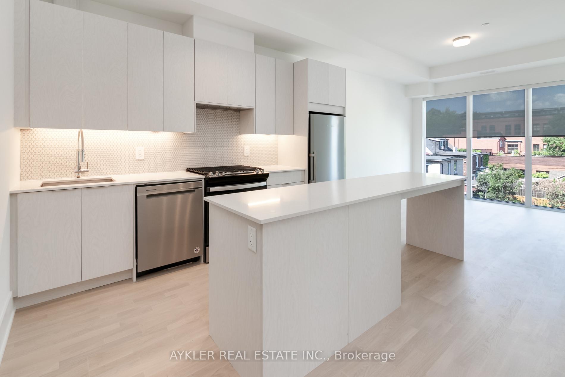Photo 4 of Unit 307, 495 Logan Avenue, Toronto, North Riverdale — HOMEH