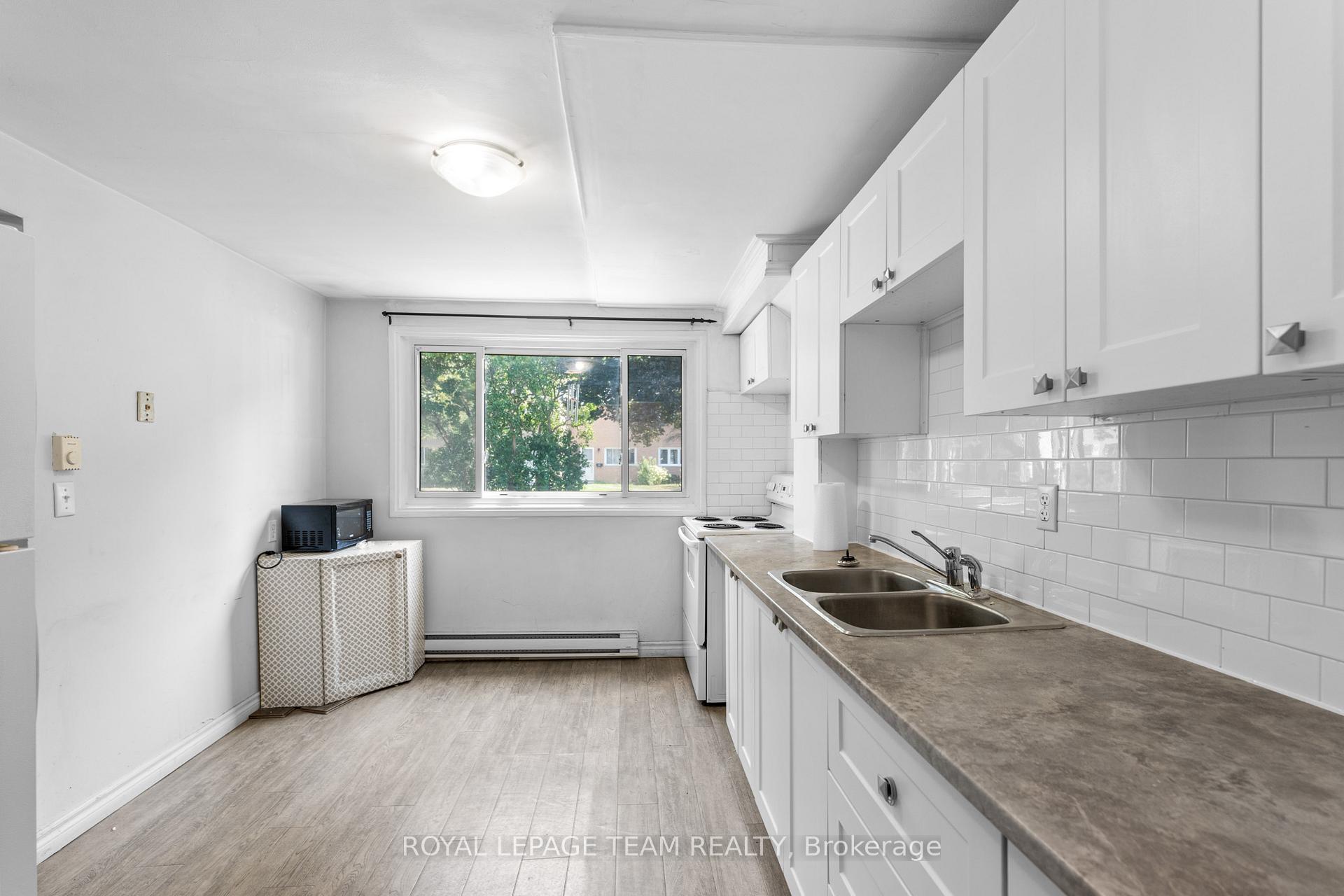 Photo 9 of Unit 32, 258 Queen Mary Road, Kingston, Central City West — HOMEH
