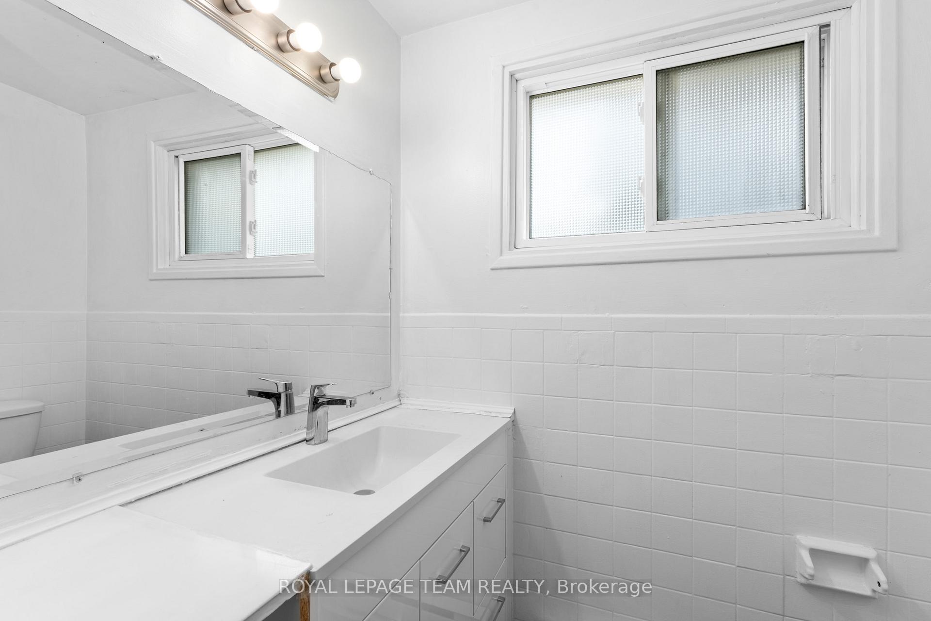 Photo 25 of Unit 32, 258 Queen Mary Road, Kingston, Central City West — HOMEH