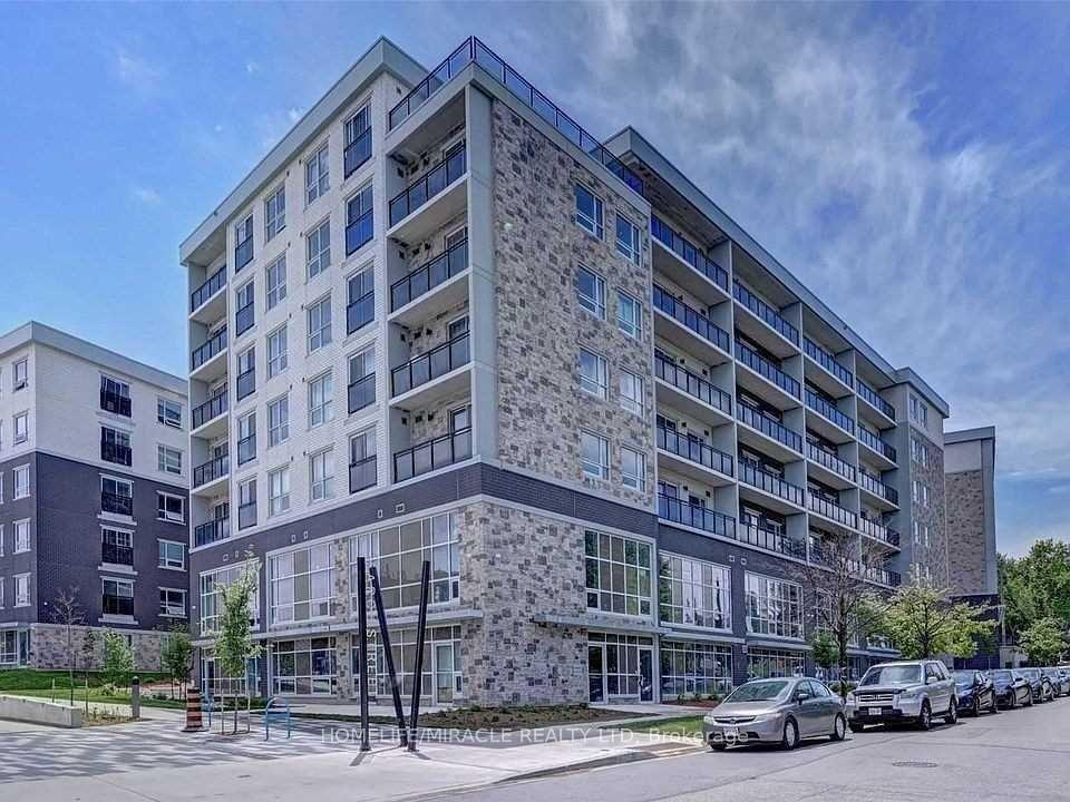 Front of Unit 514, 275 Larch Street