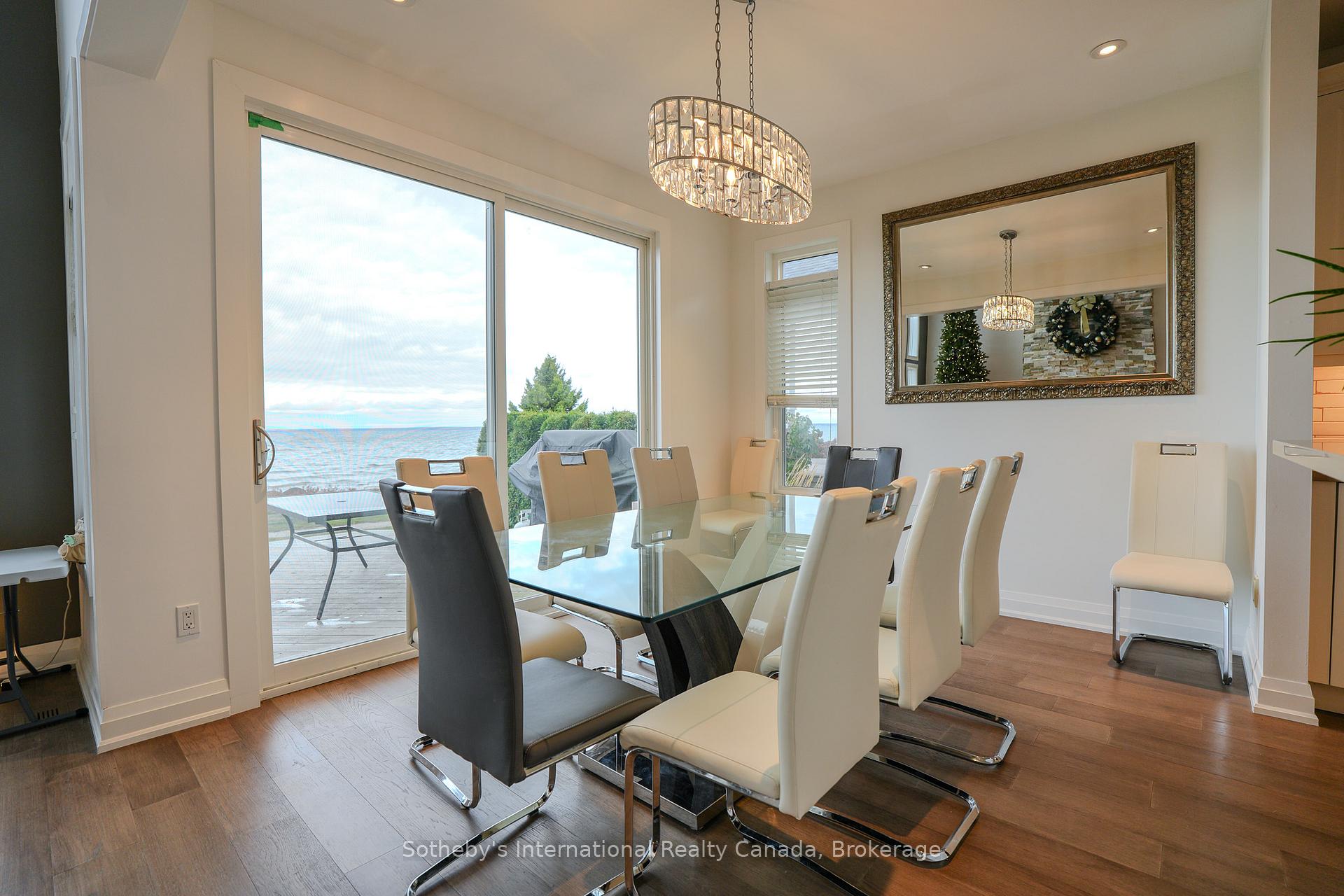 Photo 11 of 50 Waterfront Circle, Collingwood — HOMEH