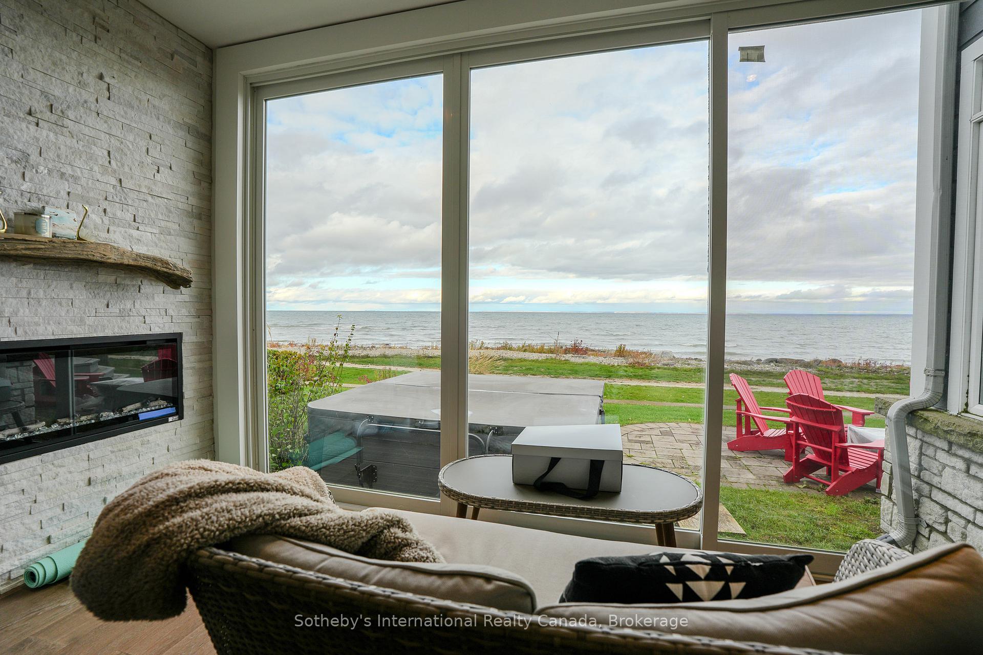 Photo 12 of 50 Waterfront Circle, Collingwood — HOMEH