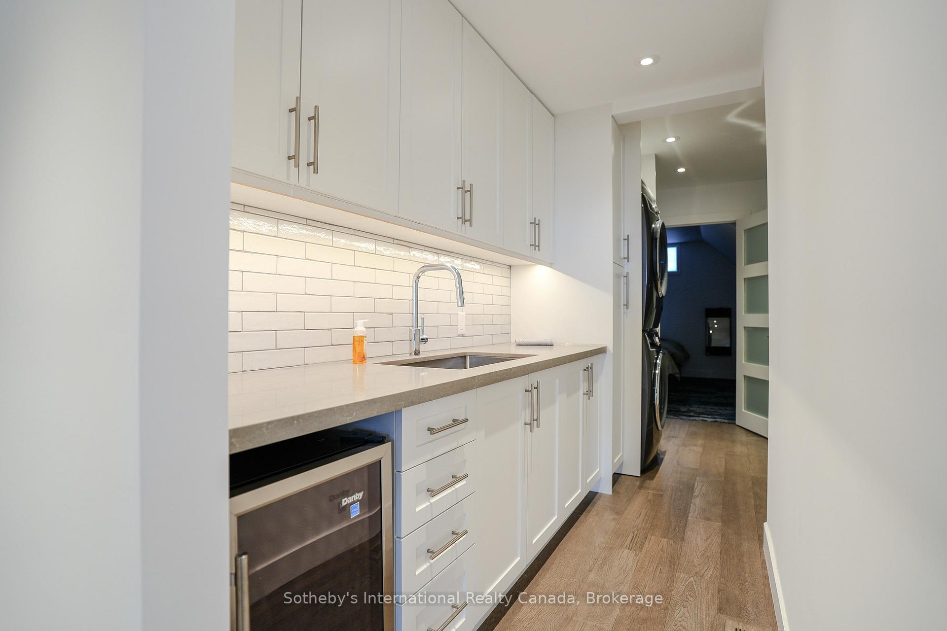 Photo 17 of 50 Waterfront Circle, Collingwood — HOMEH