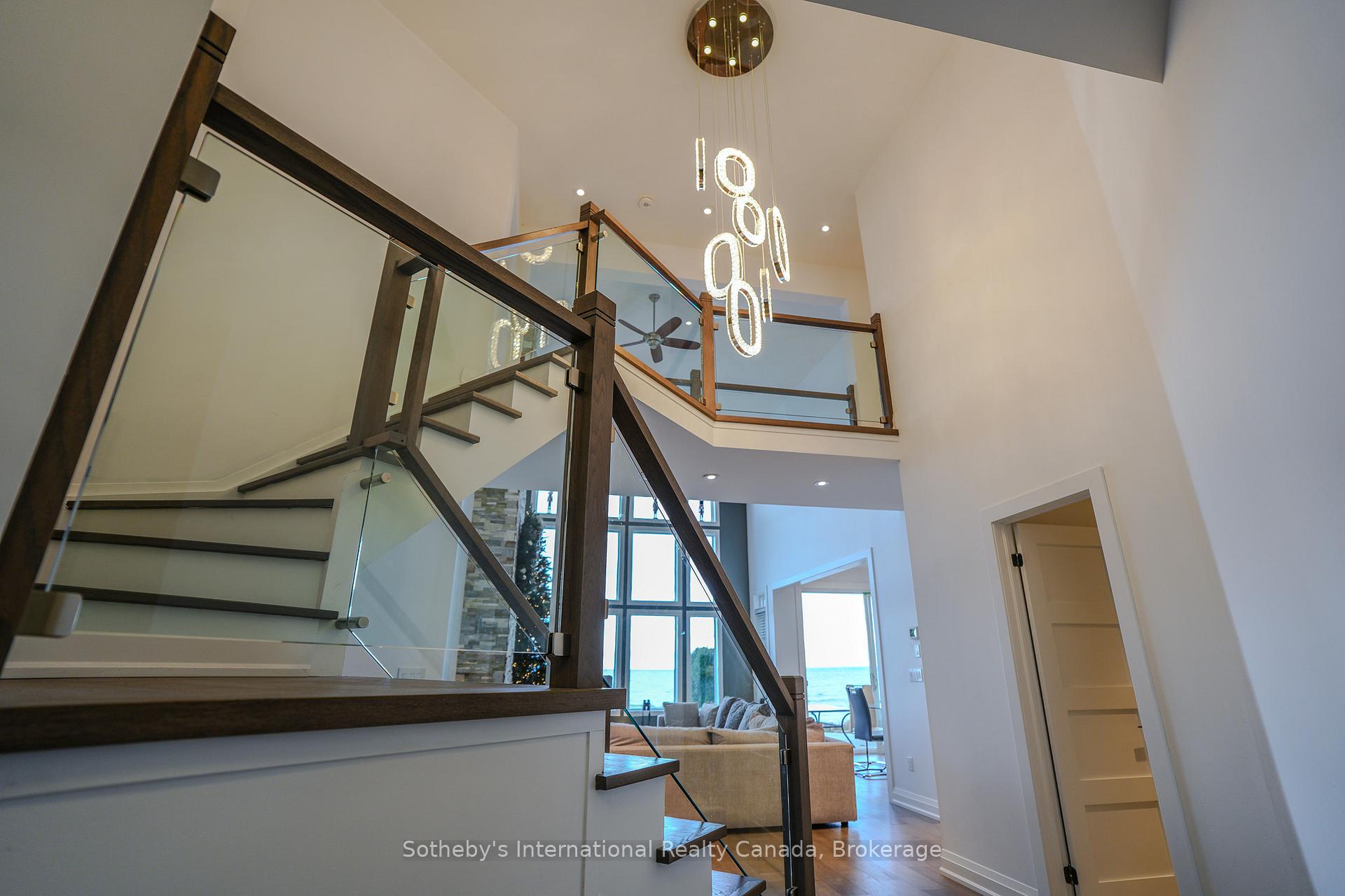 Photo 37 of 50 Waterfront Circle, Collingwood — HOMEH