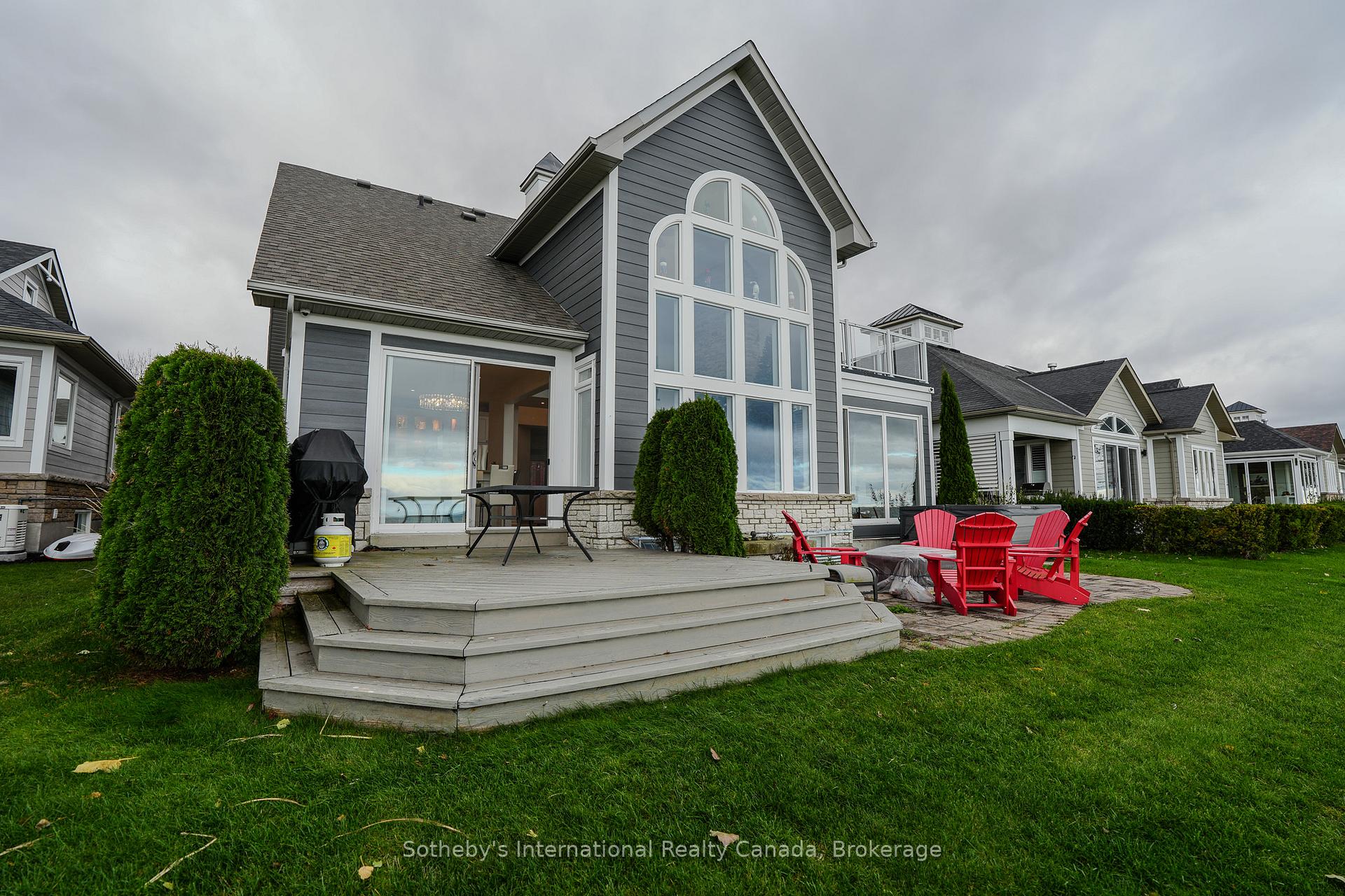Photo 48 of 50 Waterfront Circle, Collingwood — HOMEH