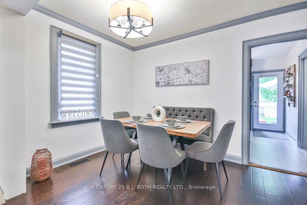 Photo 7 of 15 Thomson Street, Barrie, Queen's Park — HOMEH