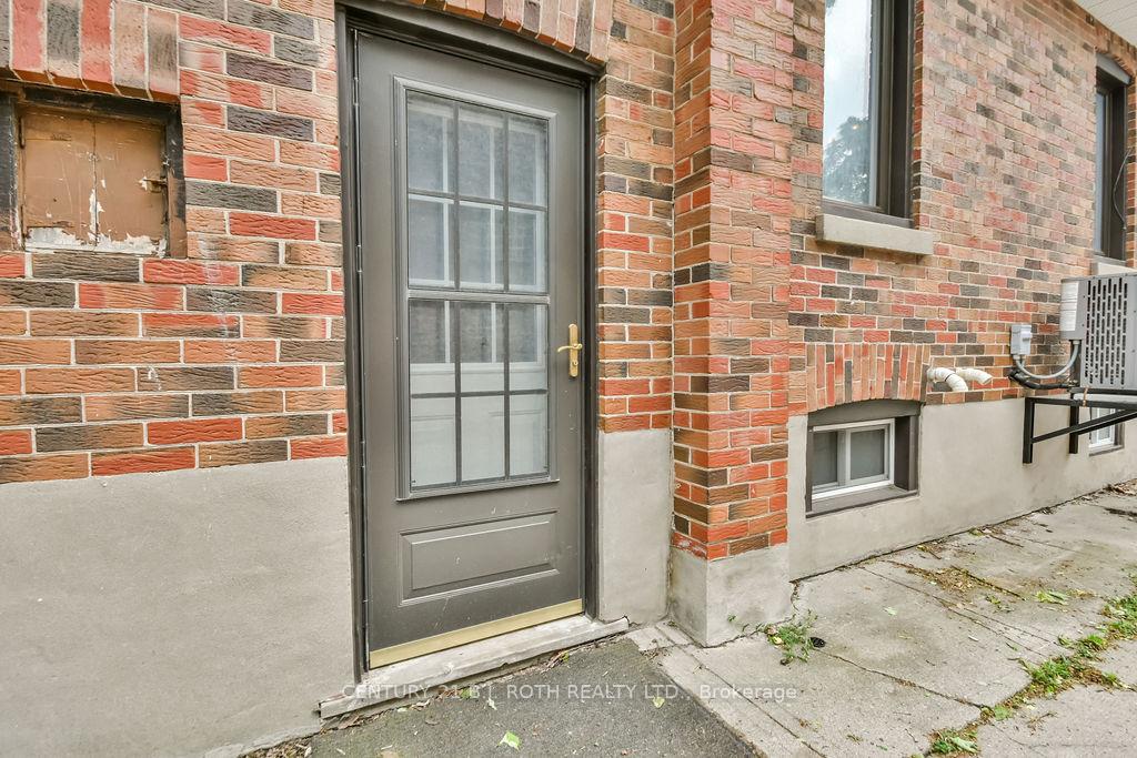 Photo 24 of 15 Thomson Street, Barrie, Queen's Park — HOMEH